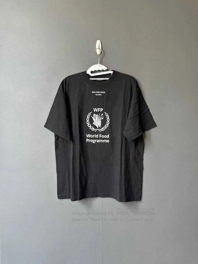 Balenciaga Balenciaga World Food Programme Tee. Size US XS / EU 42 / 0 - 1 Thumbnail