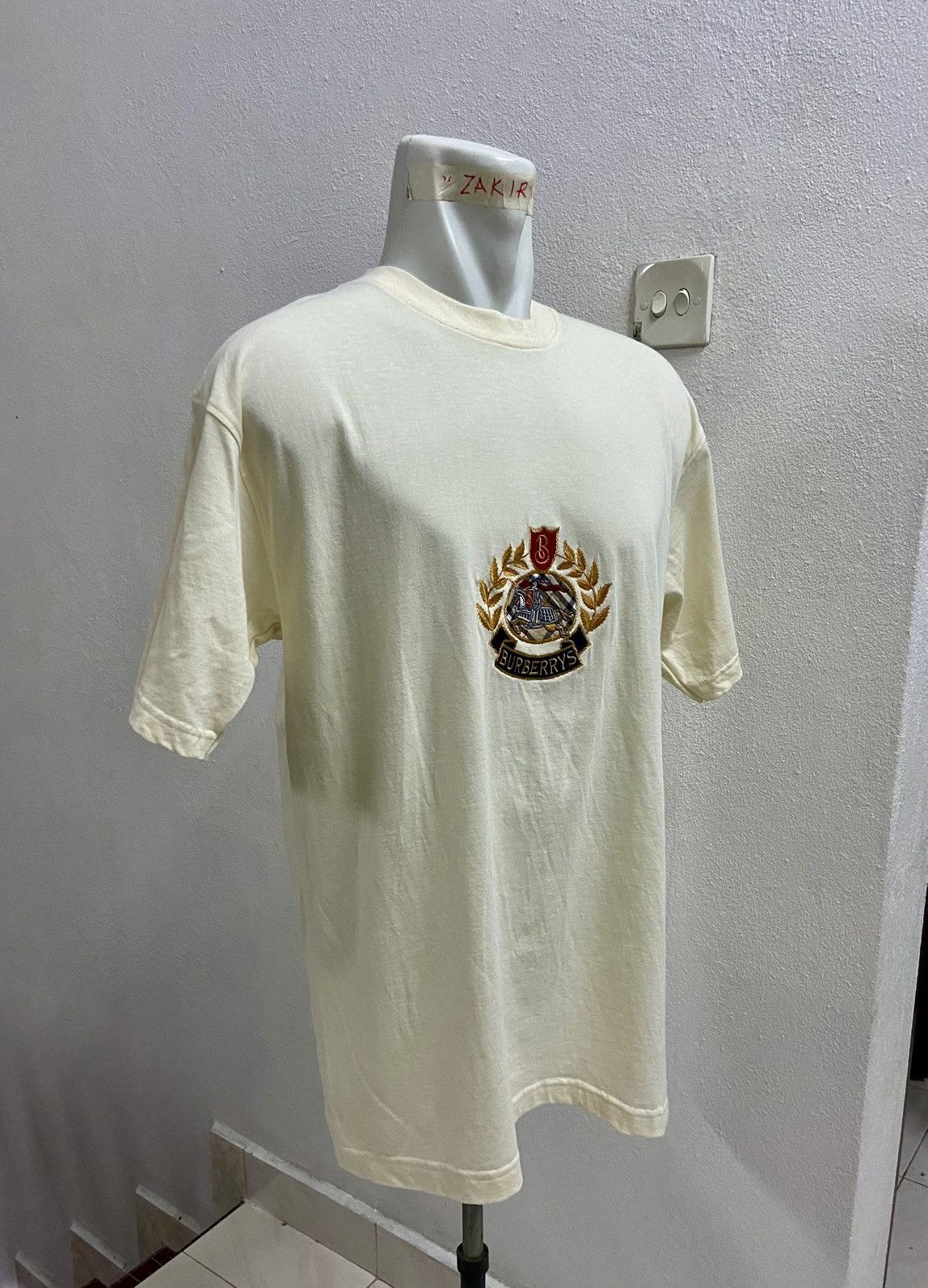 Burberry VINTAGE BURBERRY LONDON TEE Size US XL / EU 56 / 4 - 4 Thumbnail