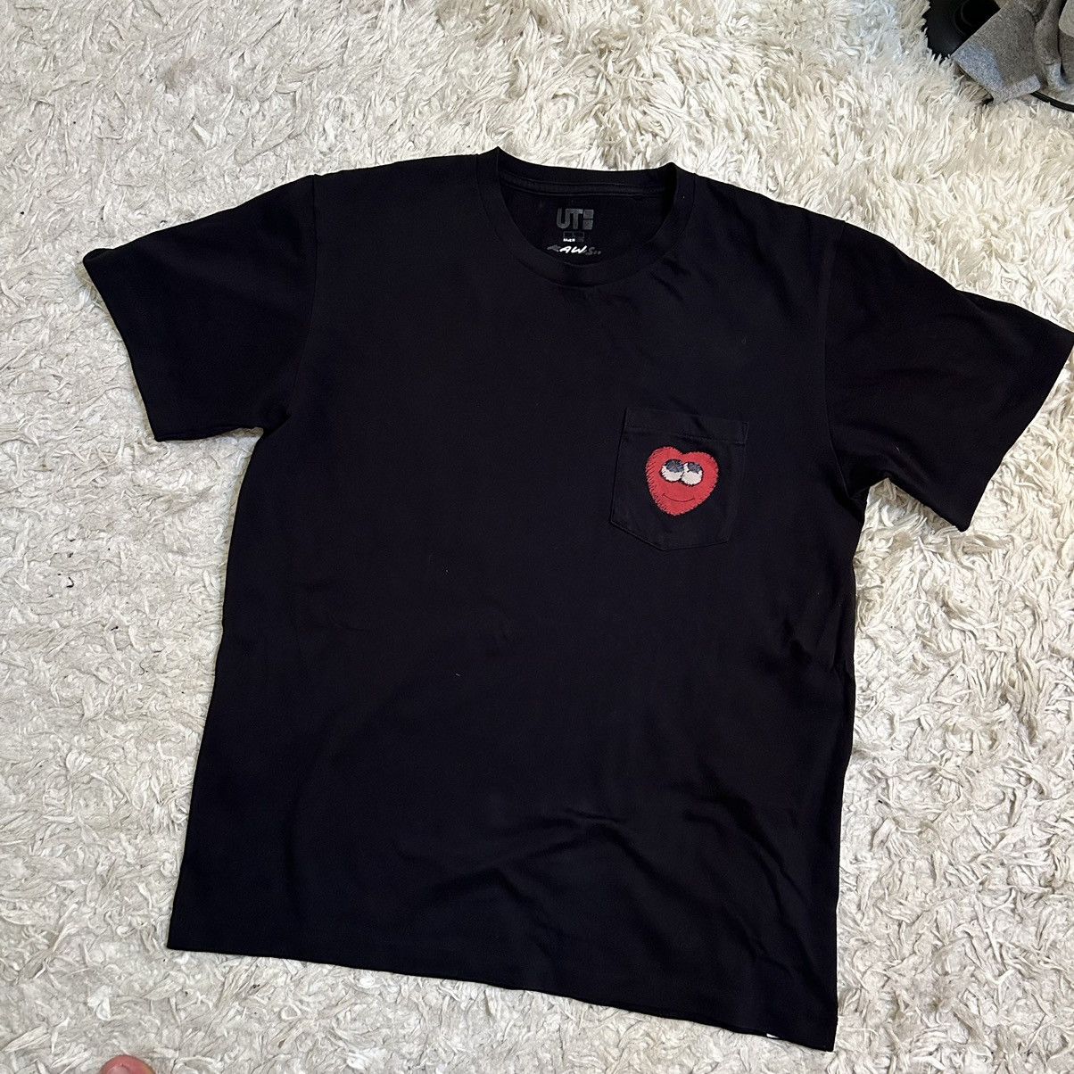 Kaws × Uniqlo 2016 Kaws Uniqlo Pocket tee sz M Size US M / EU 48-50 / 2 - 1 Thumbnail