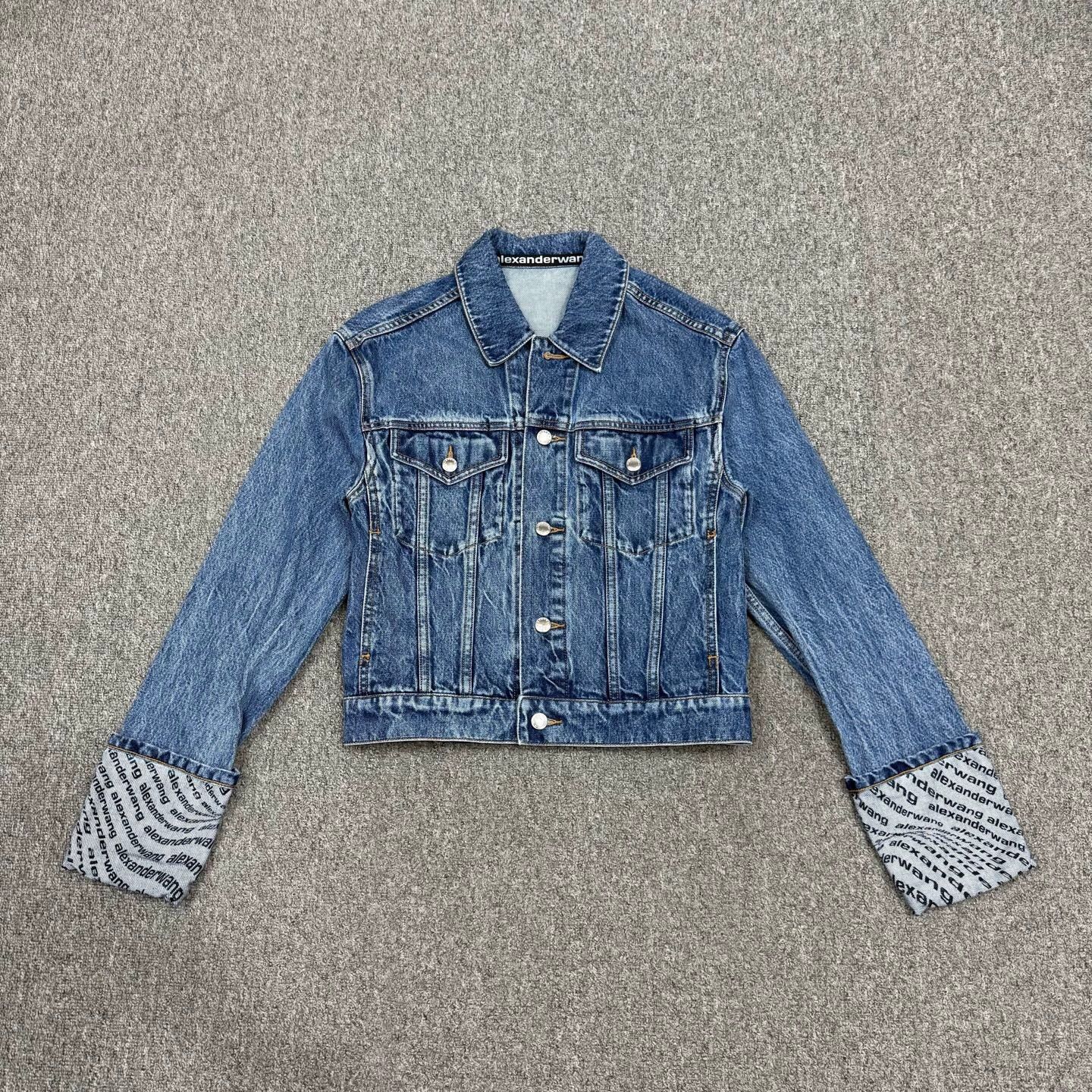 Alexander Wang Alexander Wang blue logo denim jacket XS MINT Size XS / US 0-2 / IT 36-38 - 1 Thumbnail