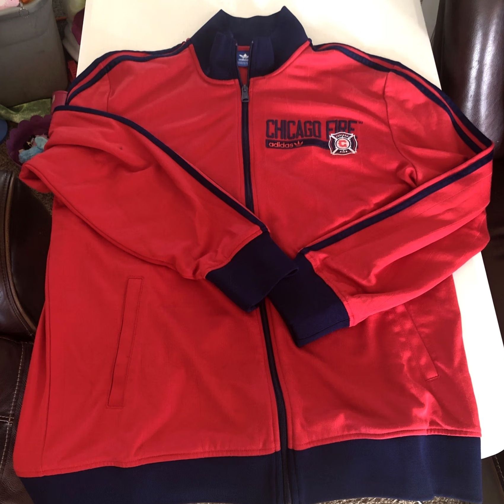 Adidas Adidas Chicago Fire Tracker Jacket XL Red Windbreaker Mens Size US XL / EU 56 / 4 - 3 Thumbnail