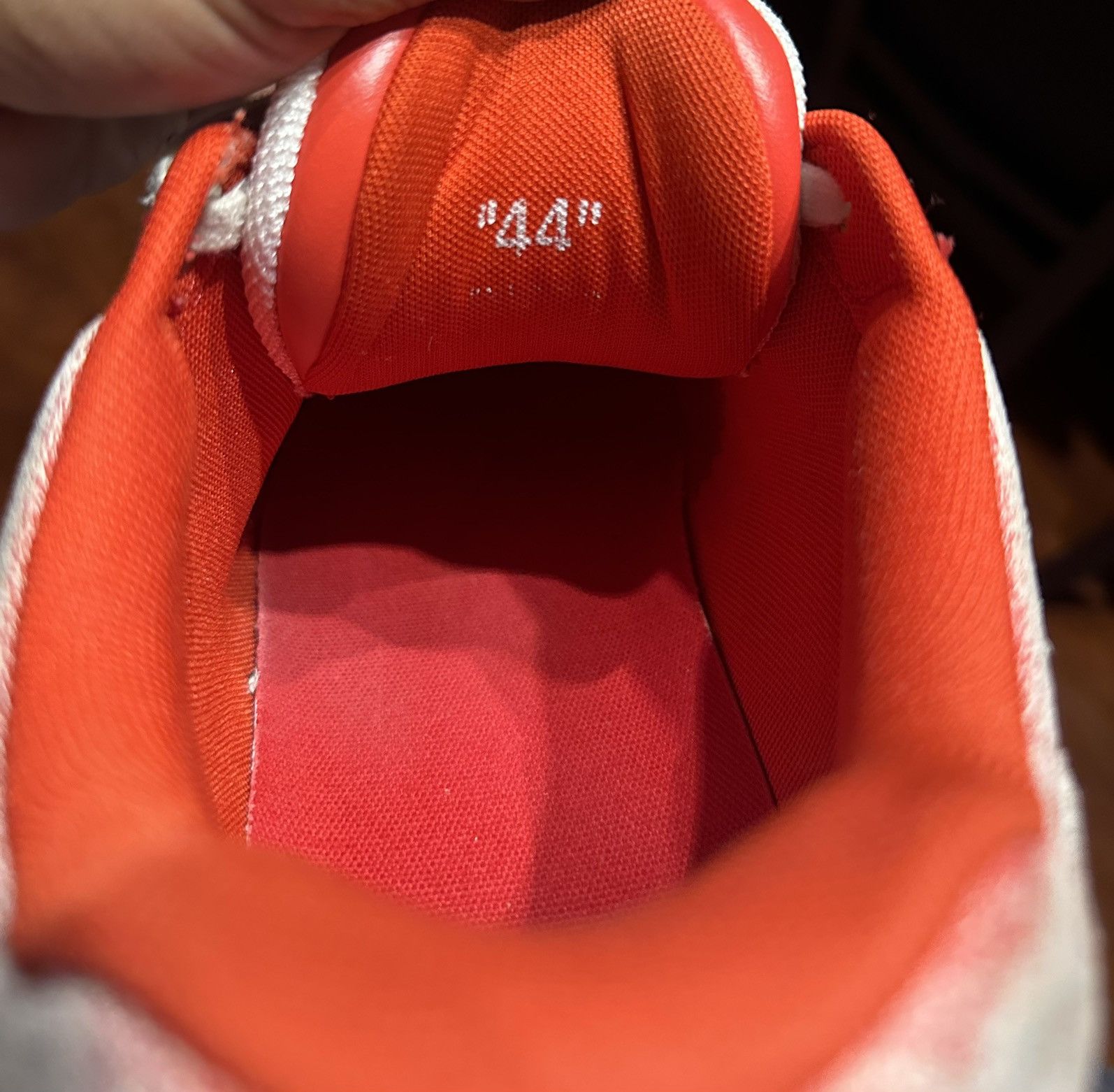 Off-White Off white Out Of Office vintage red and white Size US 11 / EU 44 - 7 Thumbnail