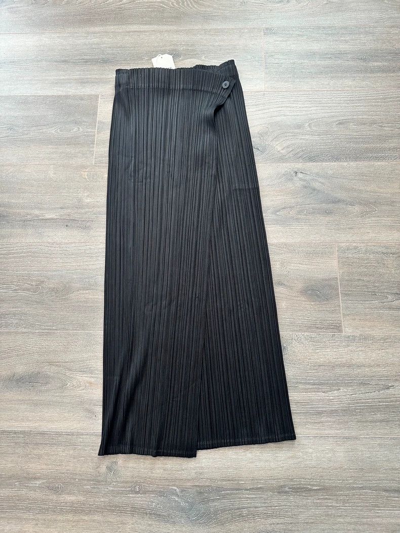 Issey Miyake Issey Miyake size:3 Black skirt Size M / US 6-8 / IT 42-44 - 1 Thumbnail