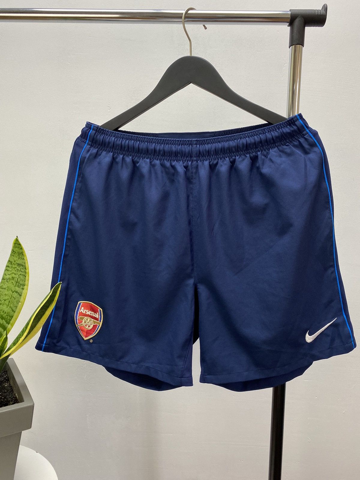 Nike × Vintage Nike Arsenal 2009 2010 Soccer Shorts Football Size US 32 / EU 48 - 1 Thumbnail