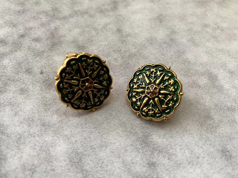 Kenzo KENZO Gilded relief ear clip Size ONE SIZE - 6 Thumbnail