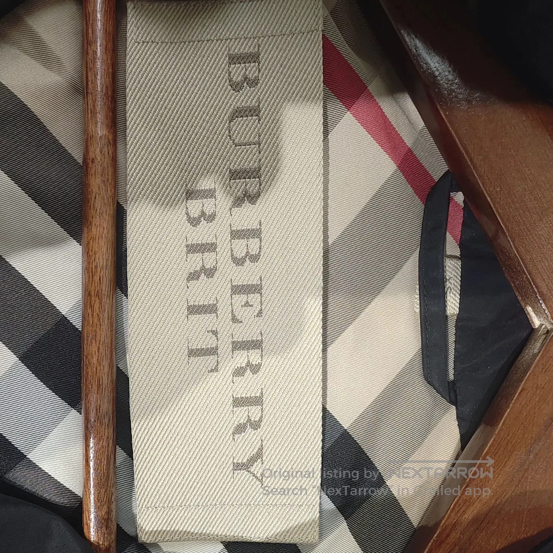 Burberry burberry black jacket in excellent condition. Size US XS / EU 42 / 0 - 3 Thumbnail