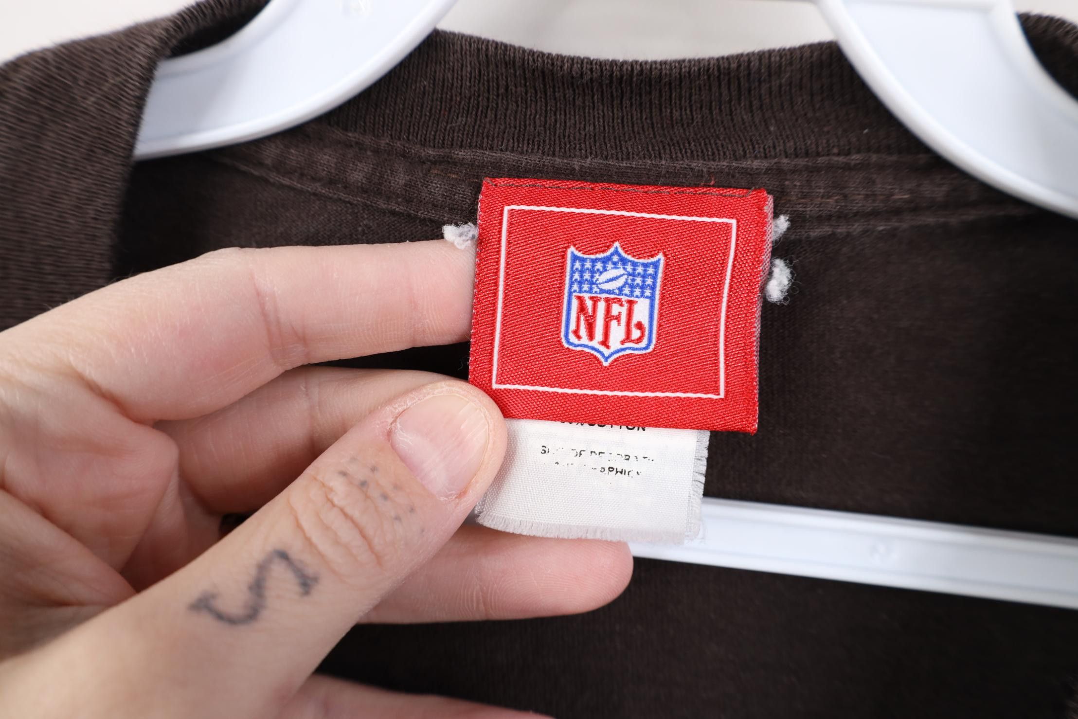 Vintage Vintage Y2K NFL Browns Football Long Sleeve T-Shirt Brown Size US L / EU 52-54 / 3 - 10 Thumbnail