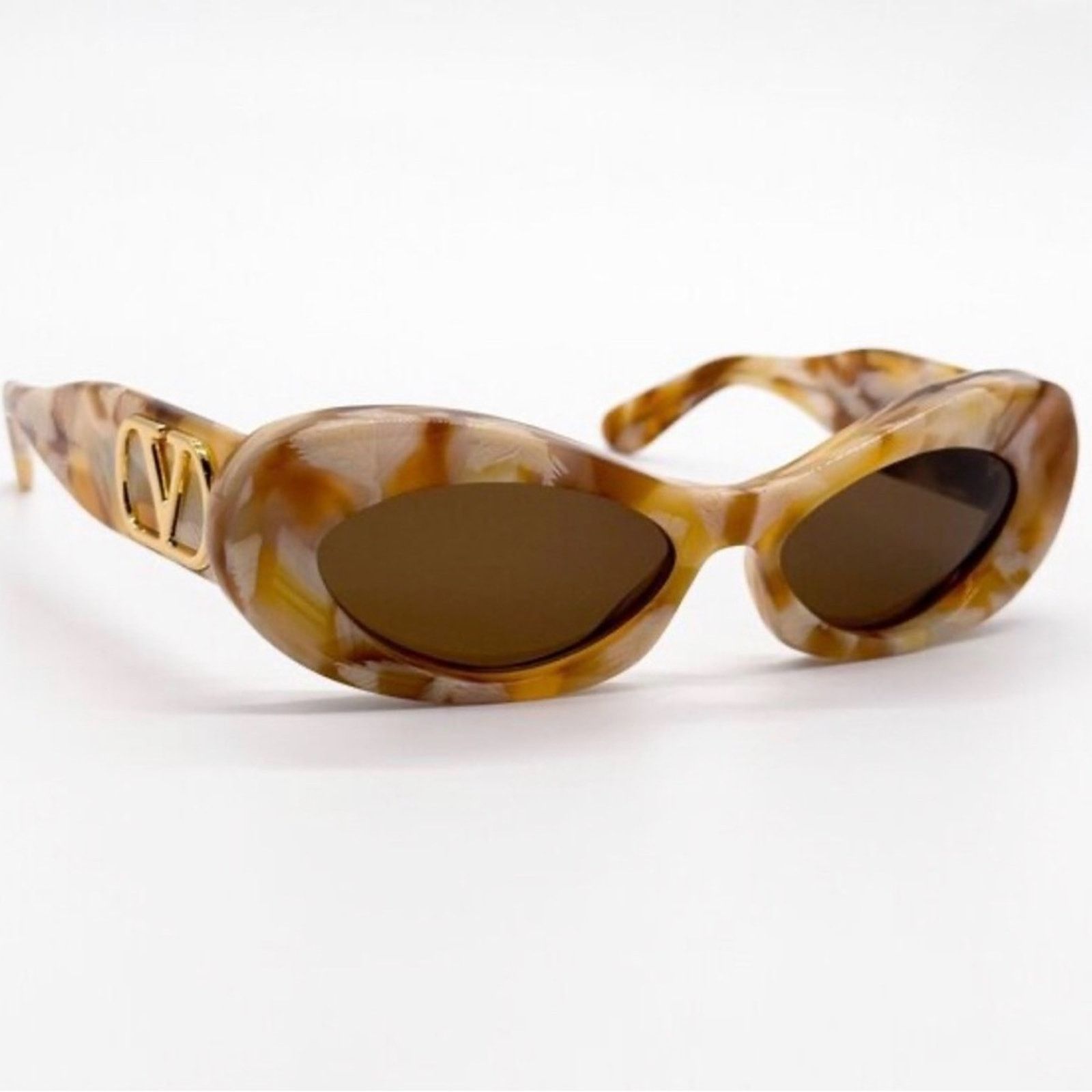 Valentino New! Valentino Women's Brown Oval Sunglasses, VLS 178D, $590 Size ONE SIZE - 7 Thumbnail