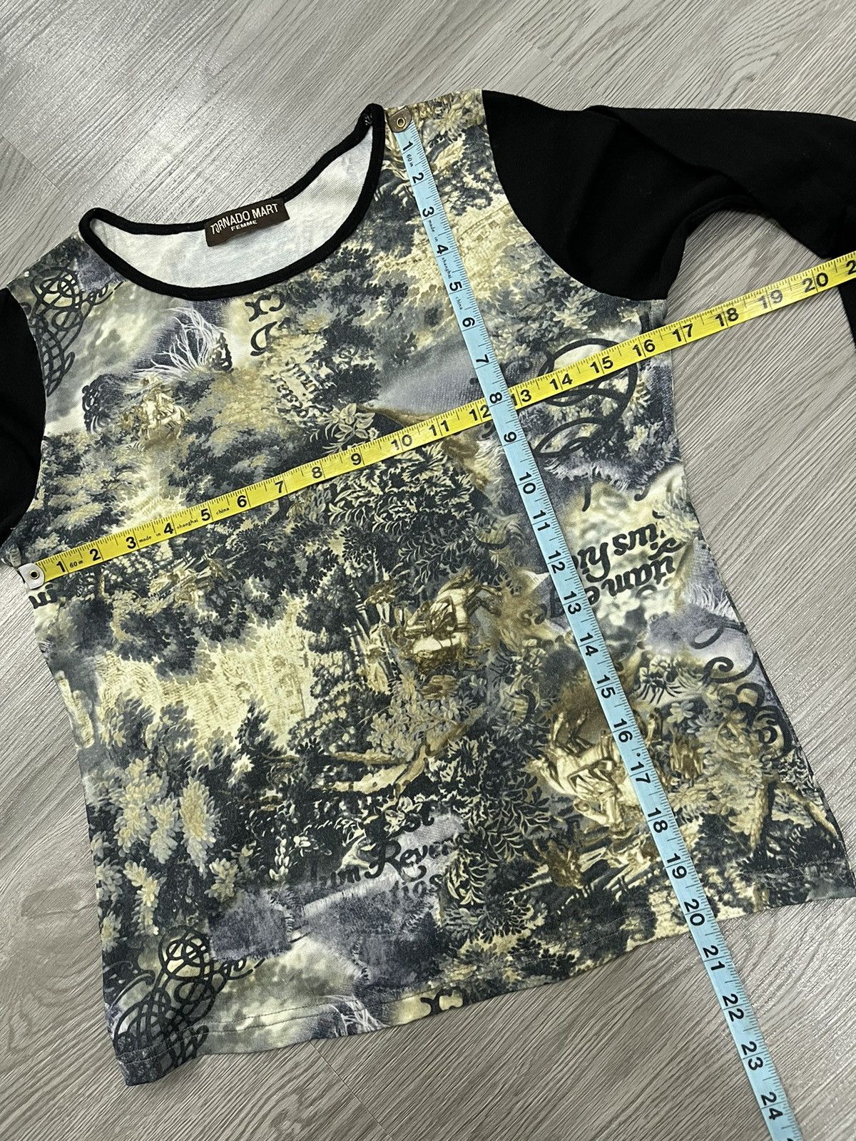 Tornado Mart Stretch Body Shirt With Abstract Design