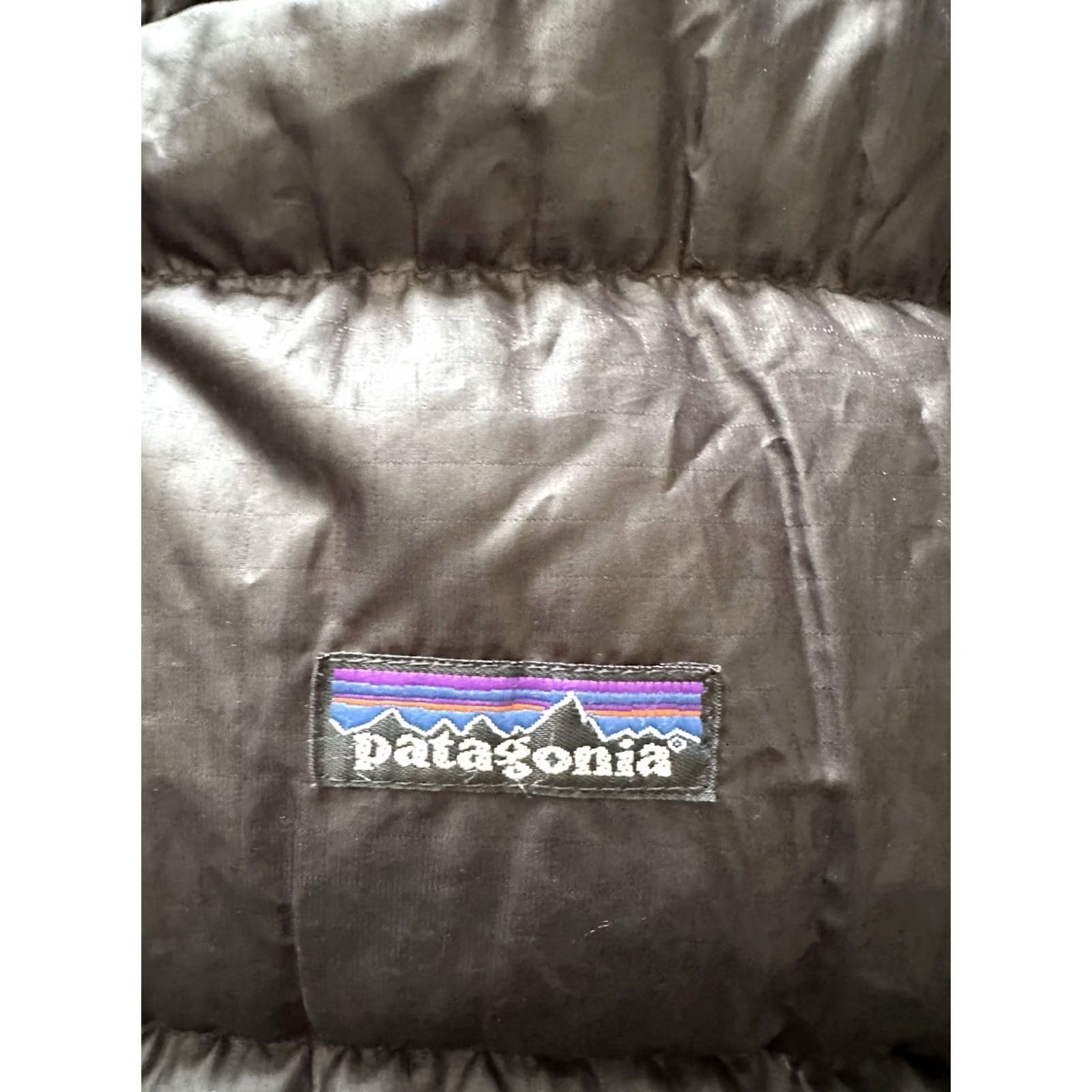 Patagonia VINTAGE Patagonia Down Sweater Puffer Jacket Zip Bomber Men Sz L Black Full Zip Goose Down 26.5” Chest 28.5” Length Size US L / EU 52-54 / 3 - 2 Thumbnail