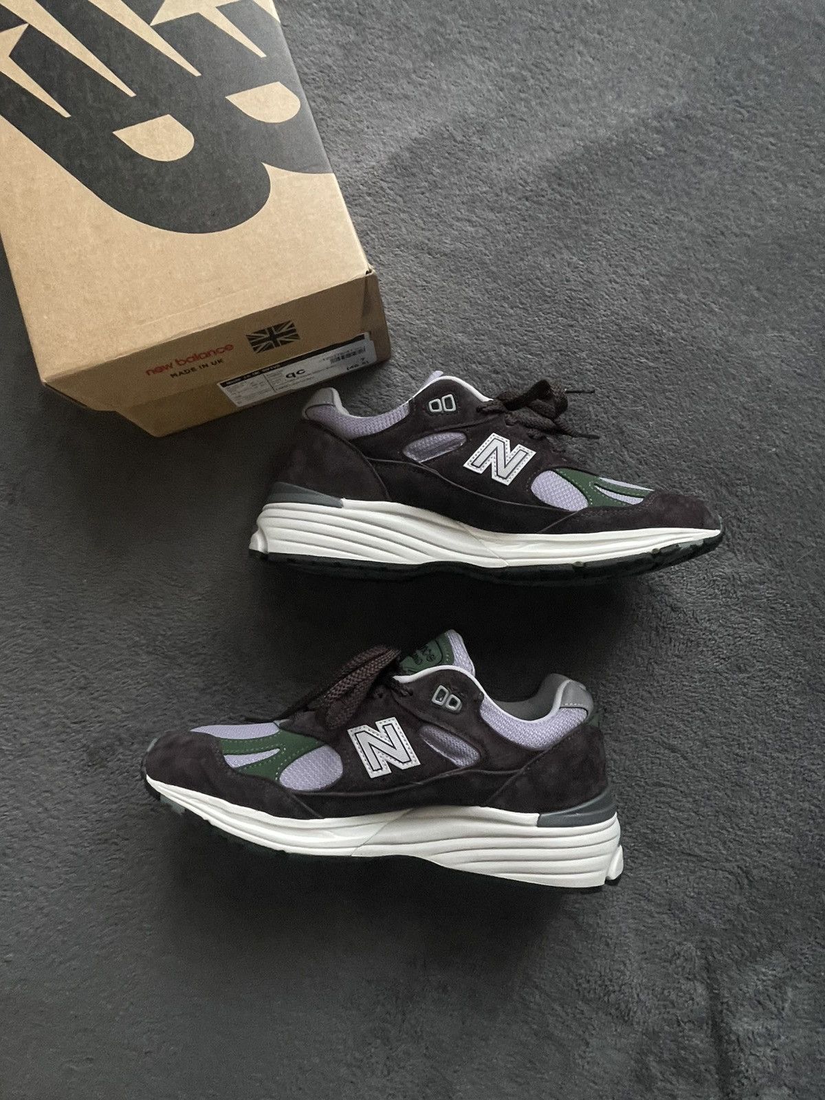 New Balance New Balance 991v2 MiUK brown purple 7.5 Size US 7.5 / IT 37.5 - 2 Thumbnail