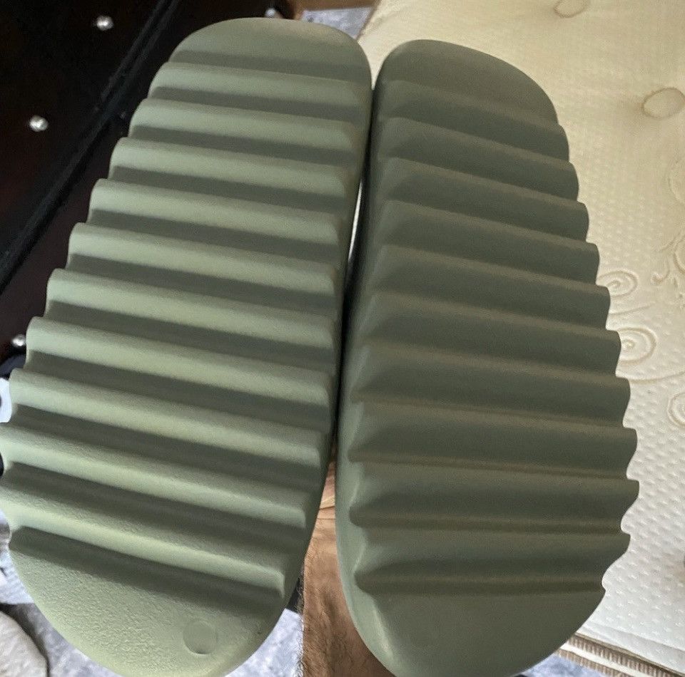 Yeezy Yeezy Slide Salt - Men 11 Size US 11 / EU 44 - 5 Thumbnail