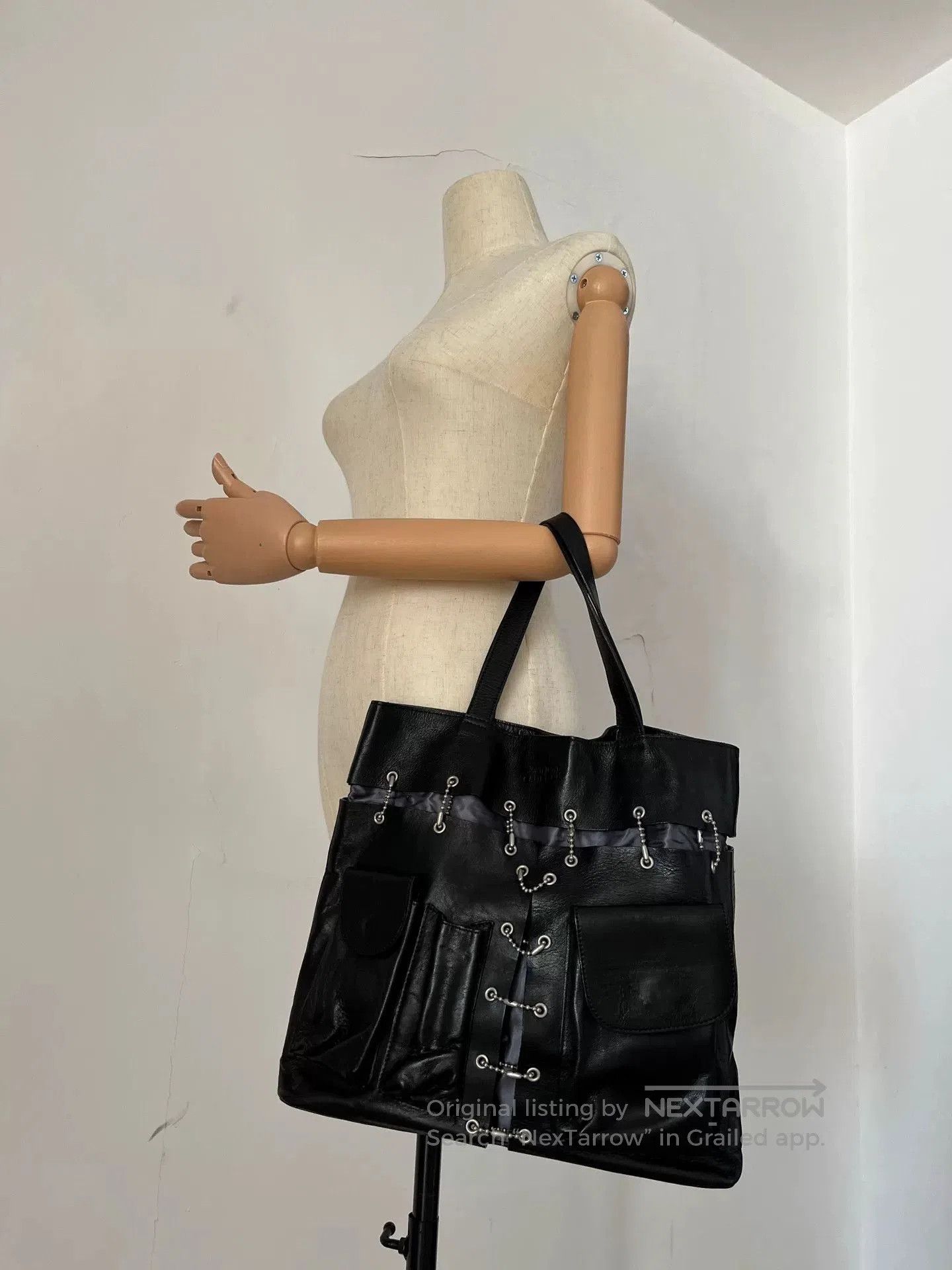 Jean Paul Gaultier Jean Paul Gaultier Chain Leather Handbag. Size ONE SIZE - 1 Thumbnail