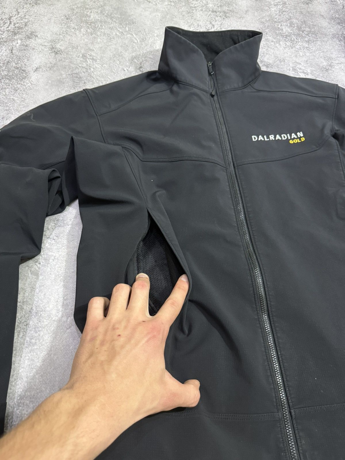 Arc'teryx × Vintage Arcteryx Softshell Black Jacket Size US M / EU 48-50 / 2 - 5 Thumbnail