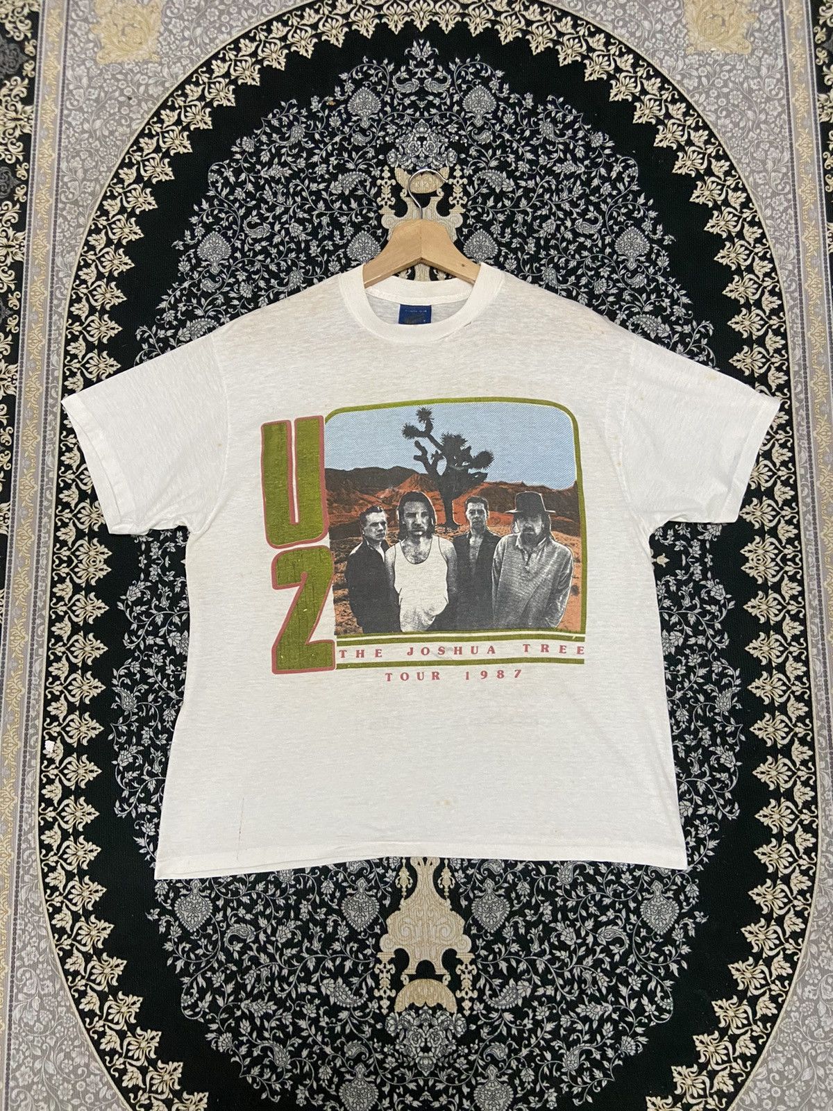 Band Tees Vtg Trashed 80s U2 Band The Joshua Tree World Tour Size US XL / EU 56 / 4 - 1 Thumbnail