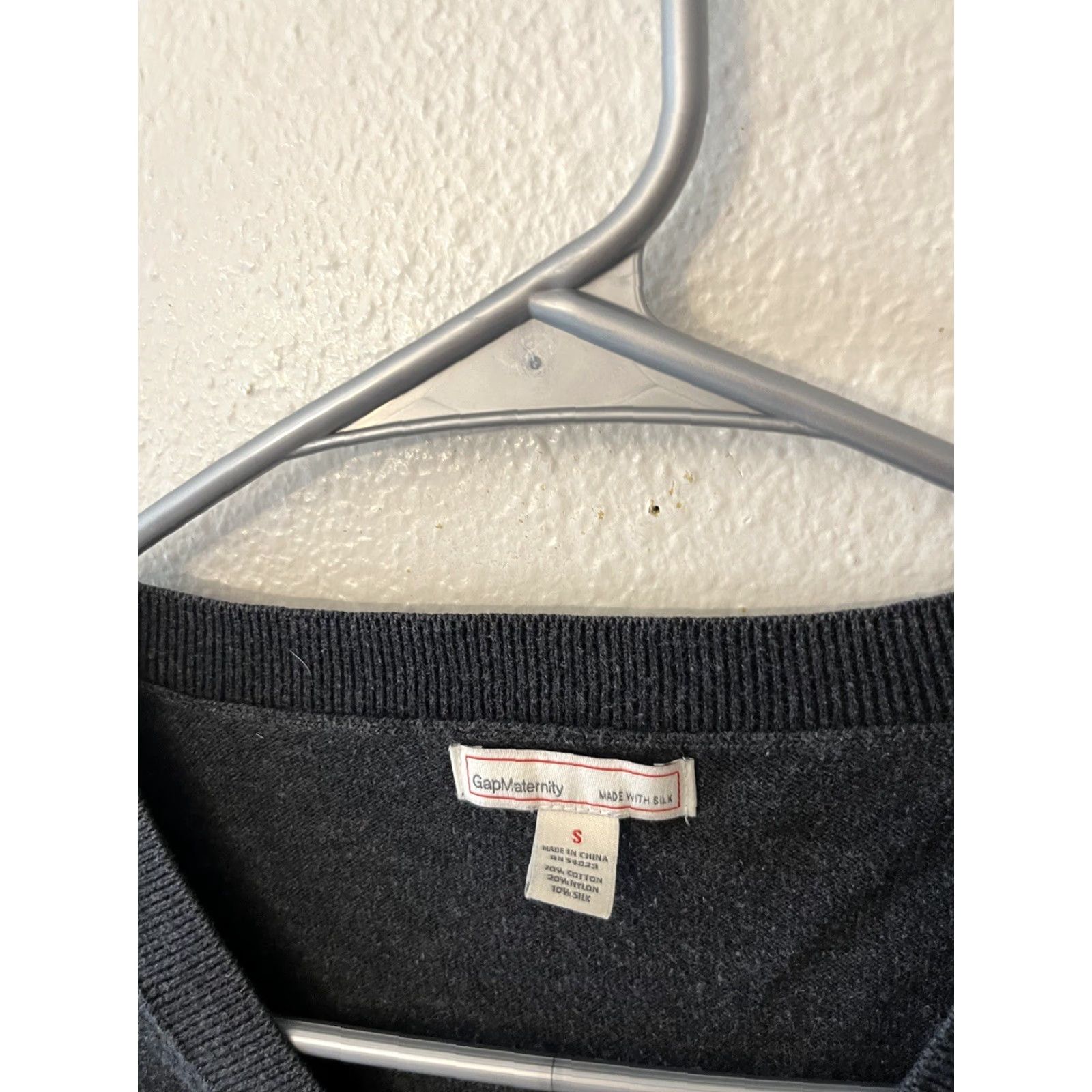 Gap VINTAGE Gap Maternity Pullover Sweater Womens Size S Gray Long Sleeve Silk Casual Size S / US 4 / IT 40 - 2 Thumbnail