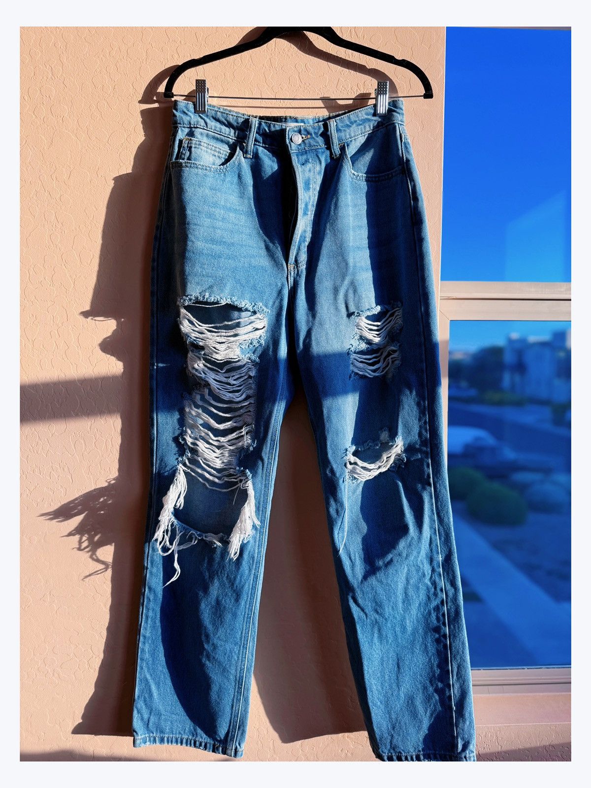 Other CELLO High-Rise Distressed Jeans – Size 7 Size 30" / US 8 / IT 44 - 1 Thumbnail