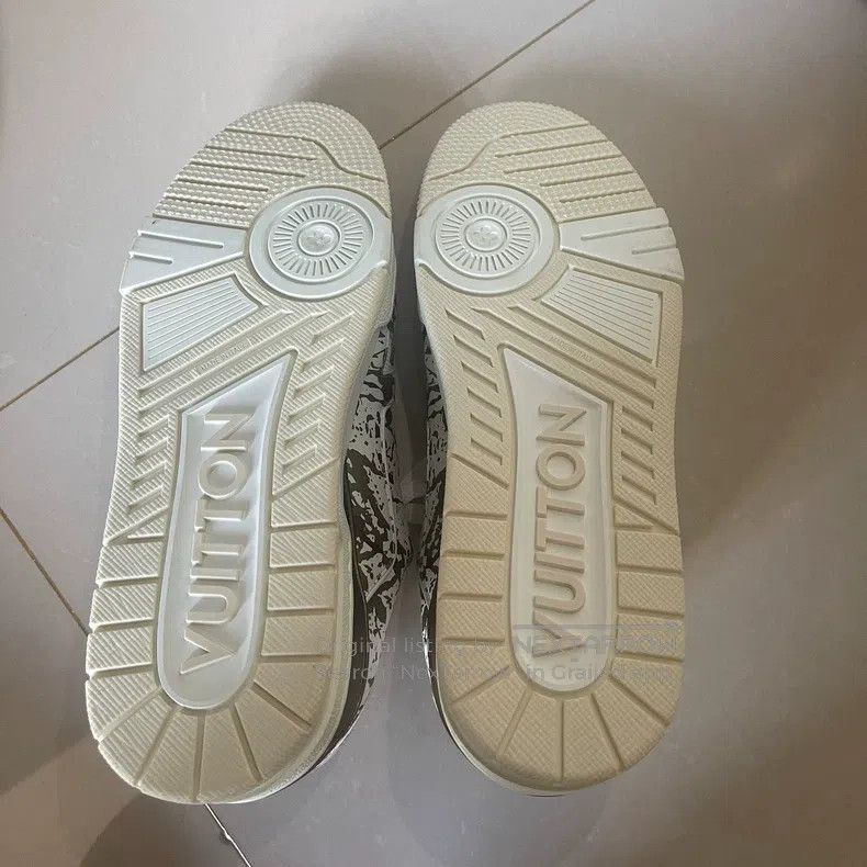 Louis Vuitton Louis Vuitton Trainer Artist Milan Limited 250 pairs of lo Size US 9 / EU 42 - 4 Thumbnail
