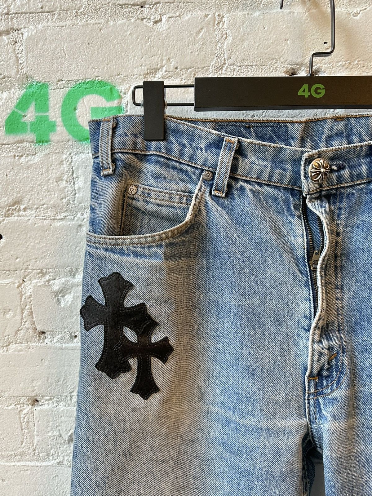Chrome Hearts × Levi's CHROME HEARTS CROSS PATCH DENIM Size US 33 - 4 Thumbnail