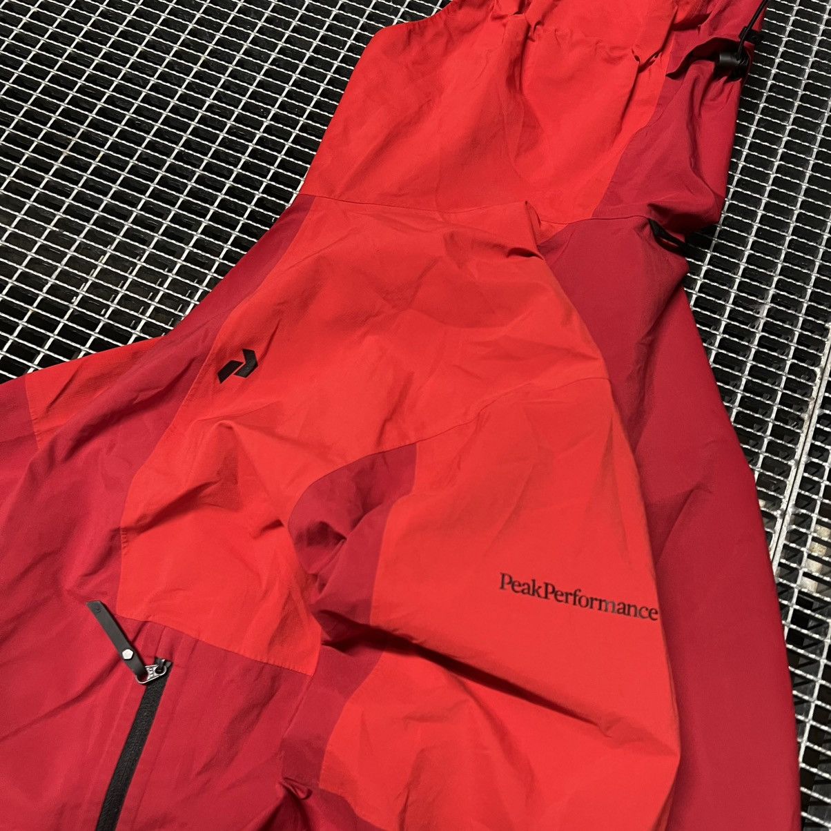 Peak Performance Outdoor Jacket Peak Performance Gorpcore Y2K Streatwear Size US L / EU 52-54 / 3 - 5 Thumbnail