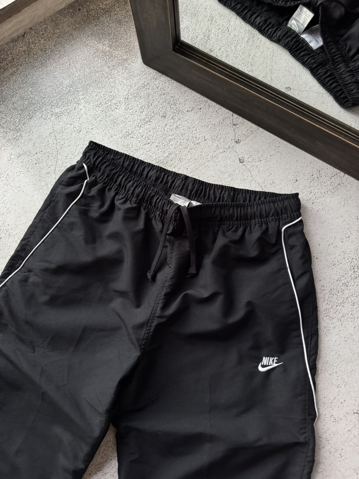 Nike Nike Vintage Drill UK Black Logo Nylon Pants Size US 32 / EU 48 - 7 Thumbnail