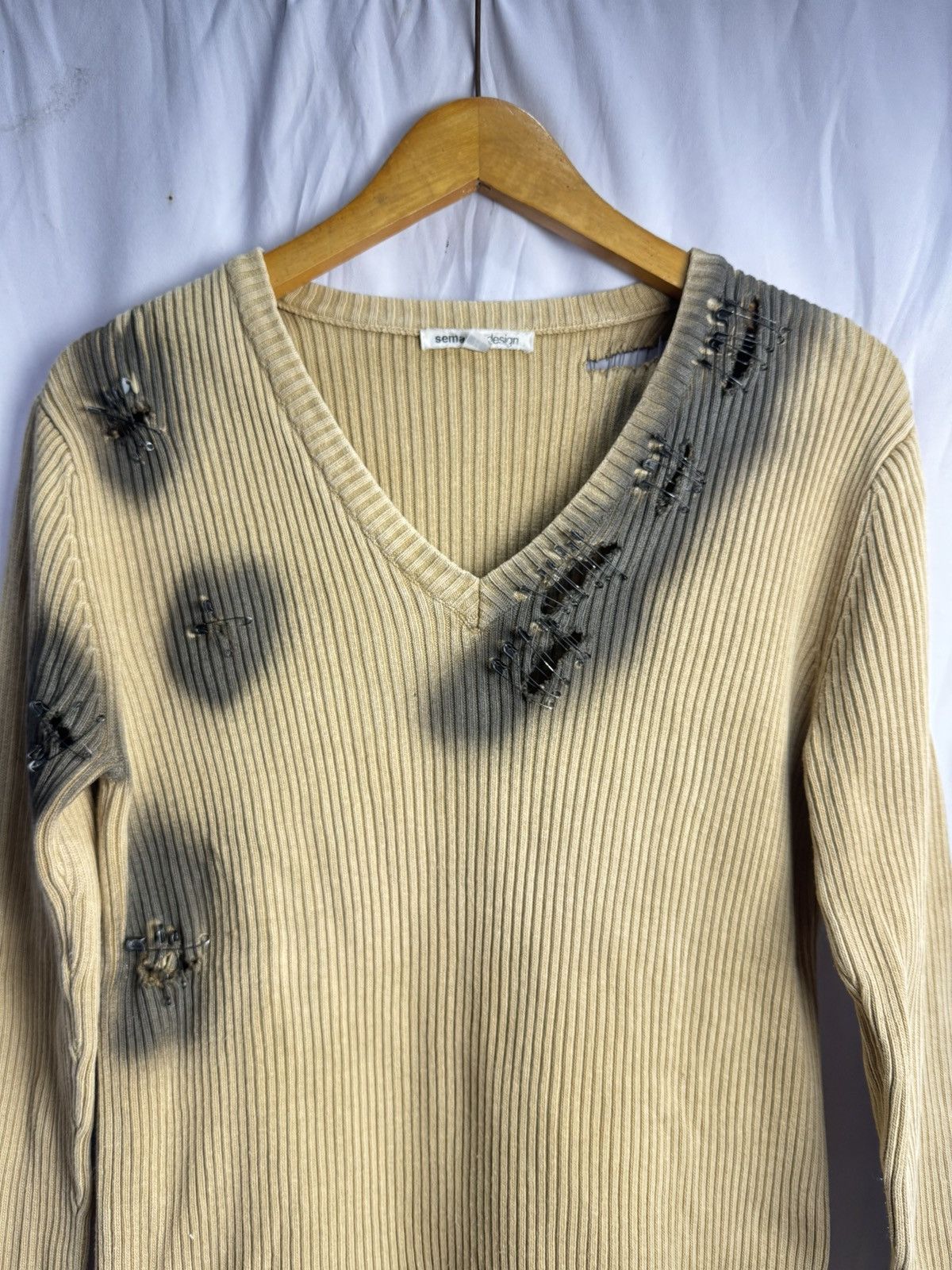 If Six Was Nine Distressed Safety Pin Semanticdesign Knit Sweater Size US M / EU 48-50 / 2 - 3 Thumbnail
