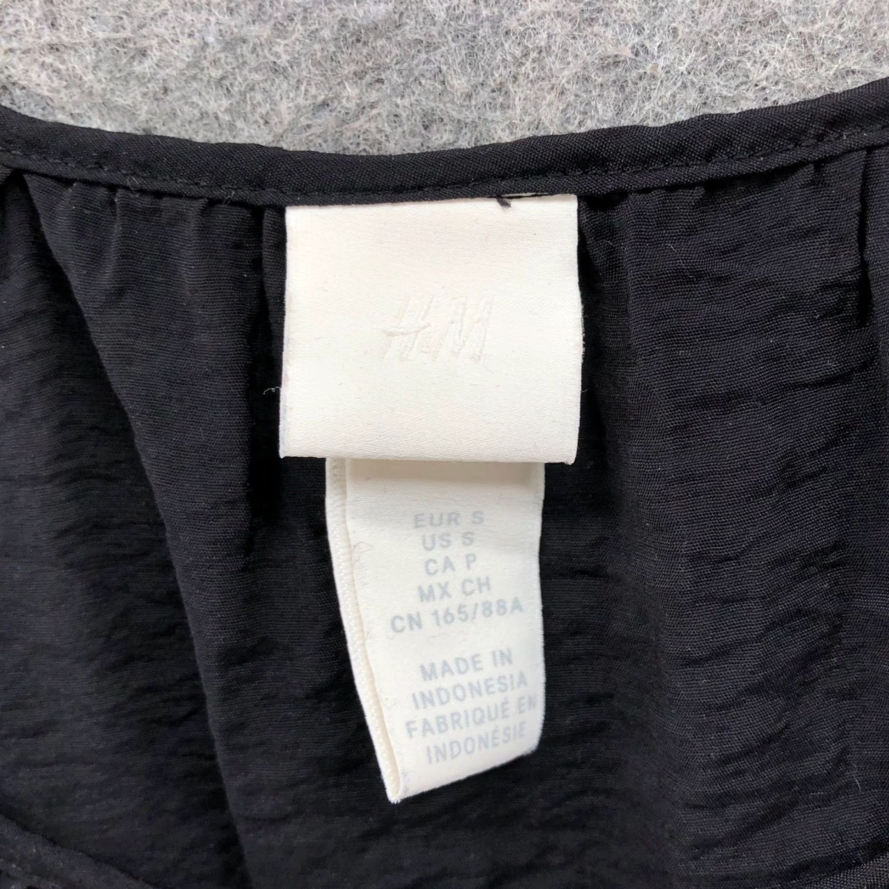 H&M H&M Balloon Sleeve Mini Dress Womens S Black Oversized A-Line Peplum Crepe Dress Size S / US 4 / IT 40 - 6 Thumbnail