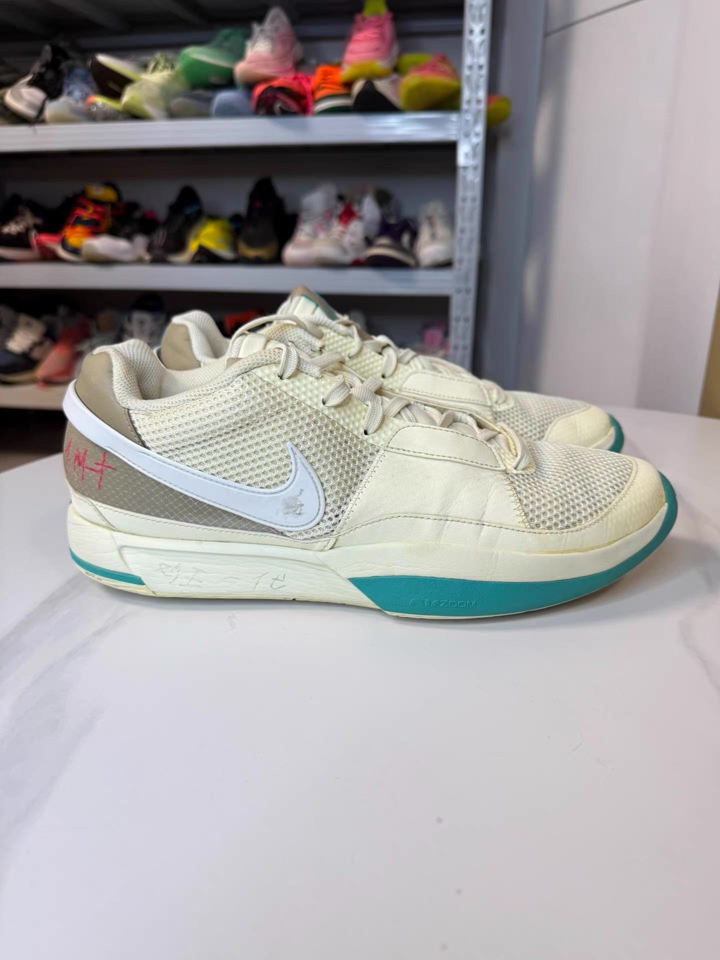 Nike Nike Ja 1, anti-slip and wear-resistant Q10 Size US 13 / EU 46 - 1 Thumbnail