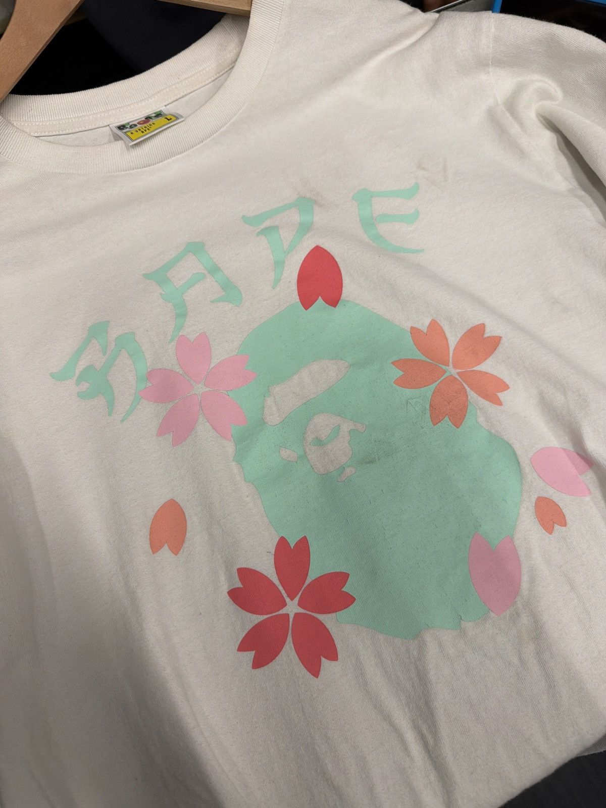 Bape Bape Bee Logo T-Shirt Size US XL / EU 56 / 4 - 6 Thumbnail