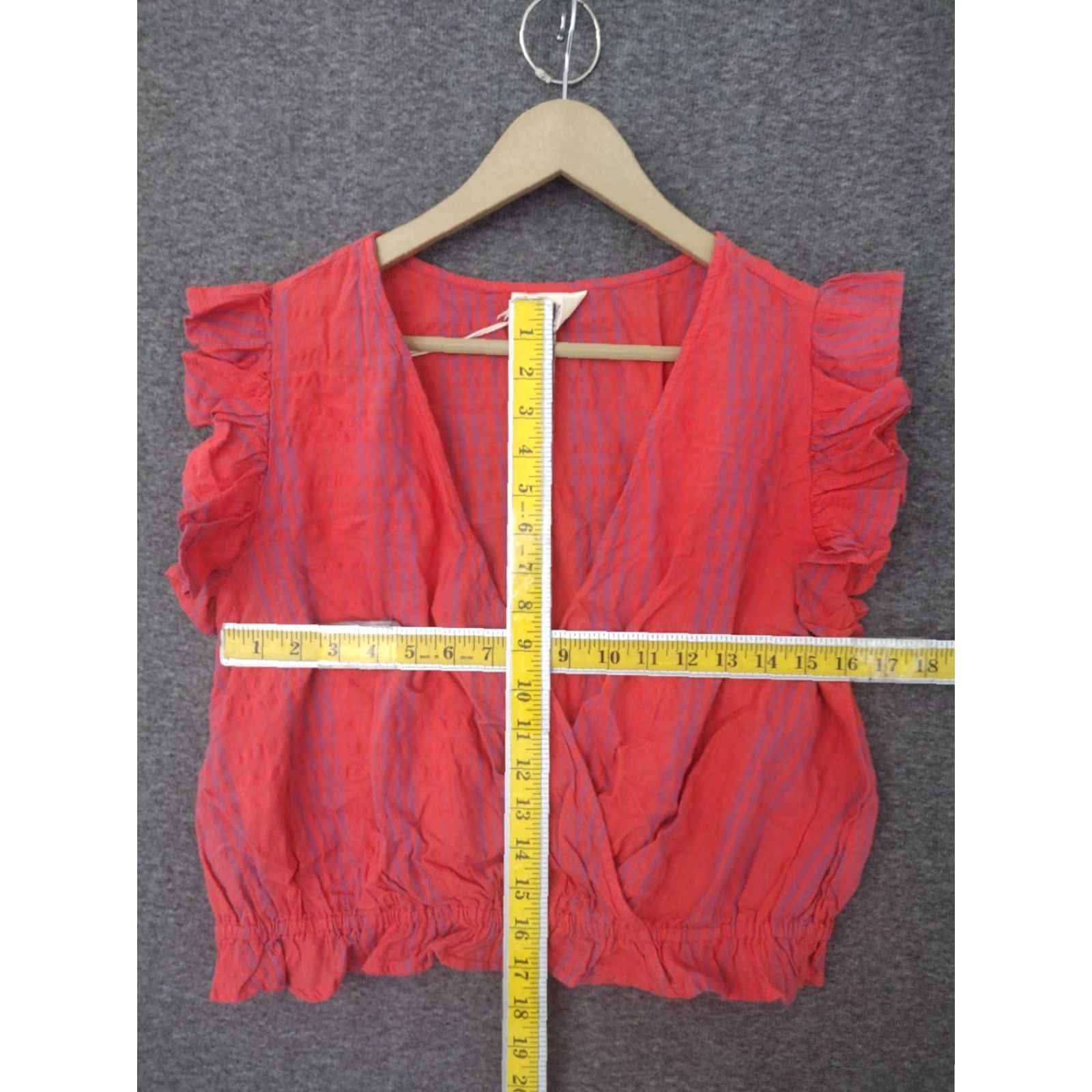 Vintage Universal Thread Red Short Ruffle Cap Sleeve V-Neck Crop Top XL Women Shirt Crop Top Red XS-XL Size XL / US 12-14 / IT 48-50 - 4 Thumbnail