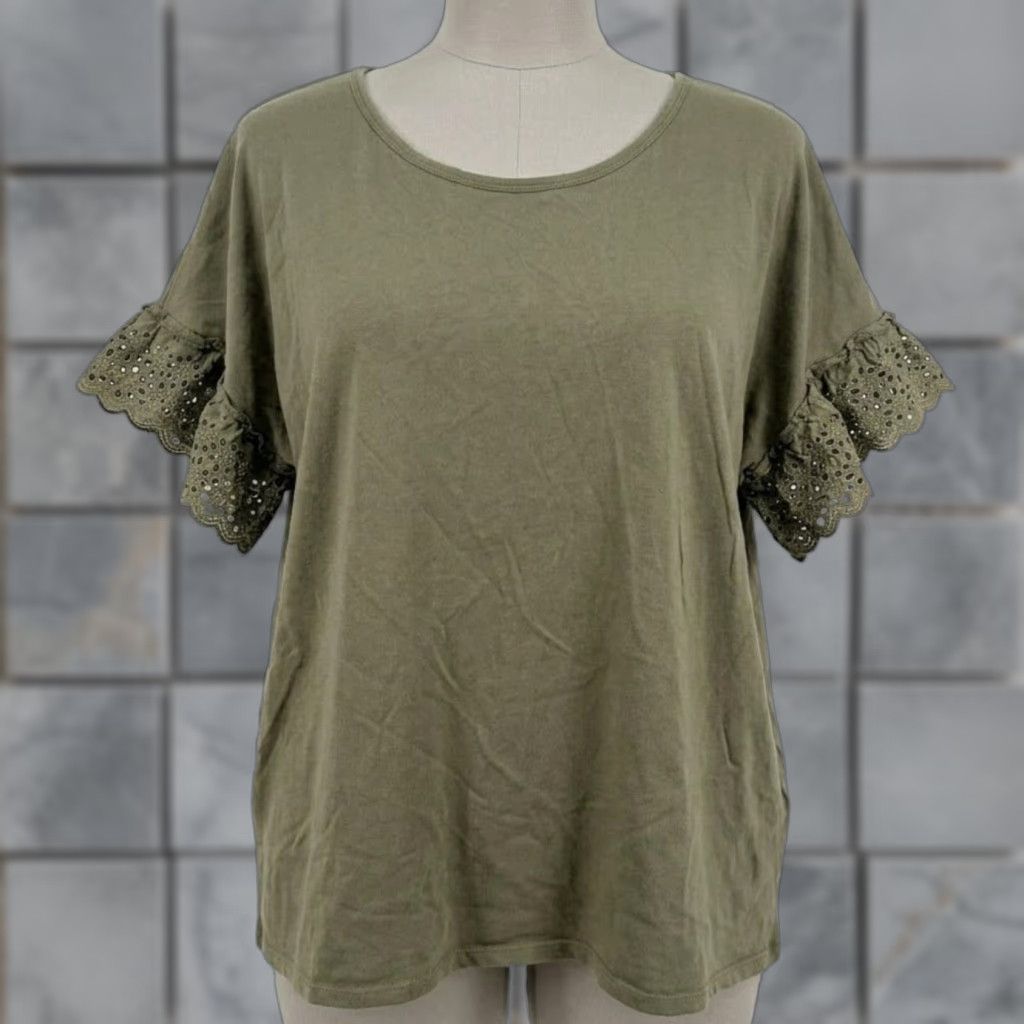 Vintage VINTAGE? No. (Omit) A New Approach Green a.n.a Lace Trim 2XL Short Sleeve T-Shirt Flutter Sleeve Round Neck Casual Boho Cottagecore Fairy Womens Size XXL / US 16-18 / IT 52-54 - 1 Thumbnail