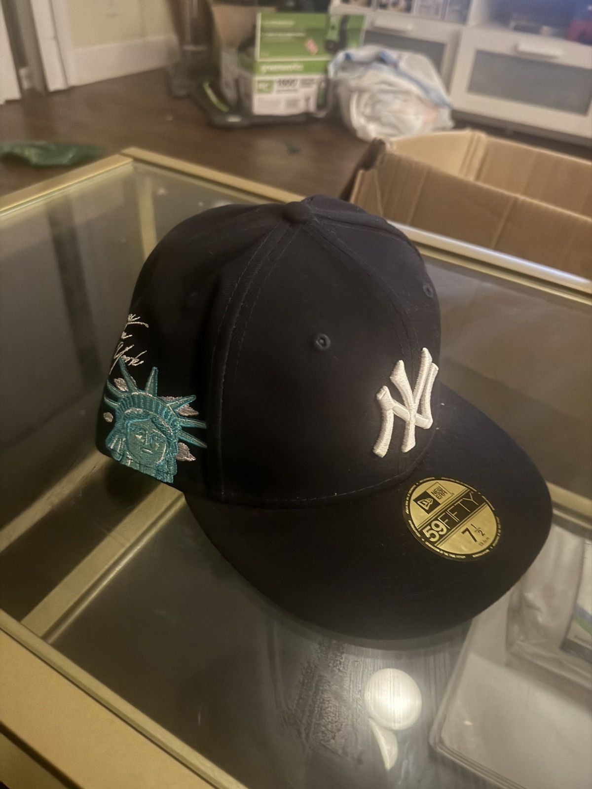 New Era × New York Yankees New Era New York Yankees Liberty Cloud Navy Grey Brim 7 1/2 Size ONE SIZE - 1 Thumbnail