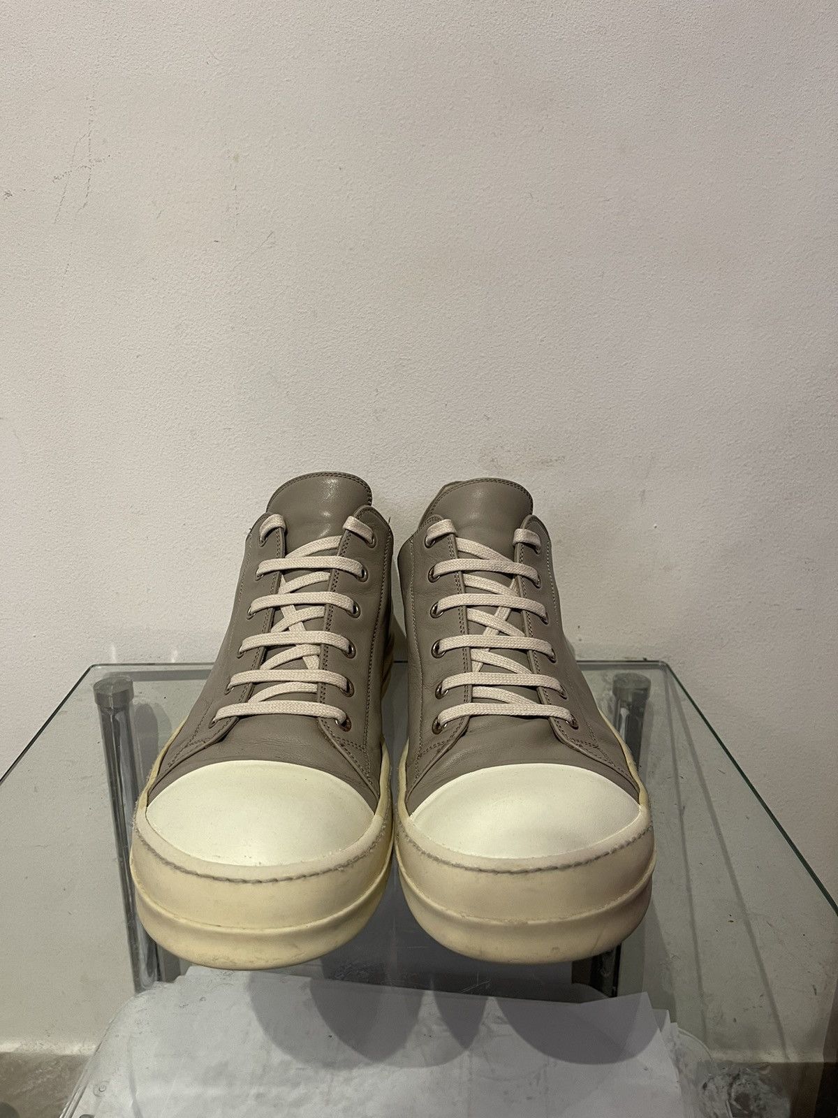 Rick Owens × Rick Owens Drkshdw Rick Owens Mainline 2016 Light Grey Ramones Low Size US 12 / EU 45 - 2 Thumbnail