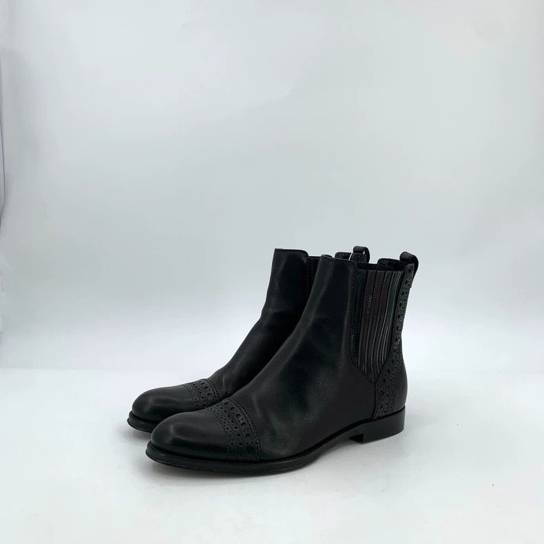 Louis Vuitton Louis Vuitton Black Baroque sculpted round toe leather boo Size US 6.5 / IT 36.5 - 1 Thumbnail