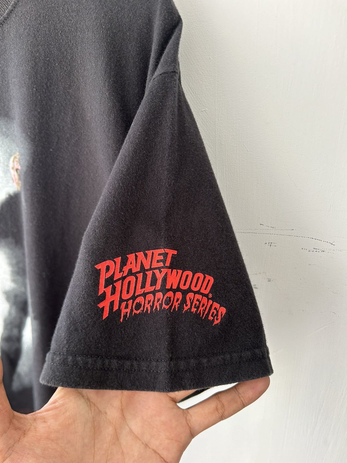 Vintage Vintage 2003 Freddy Vs Jason Horror Movie Promo Tee Size US L / EU 52-54 / 3 - 5 Thumbnail