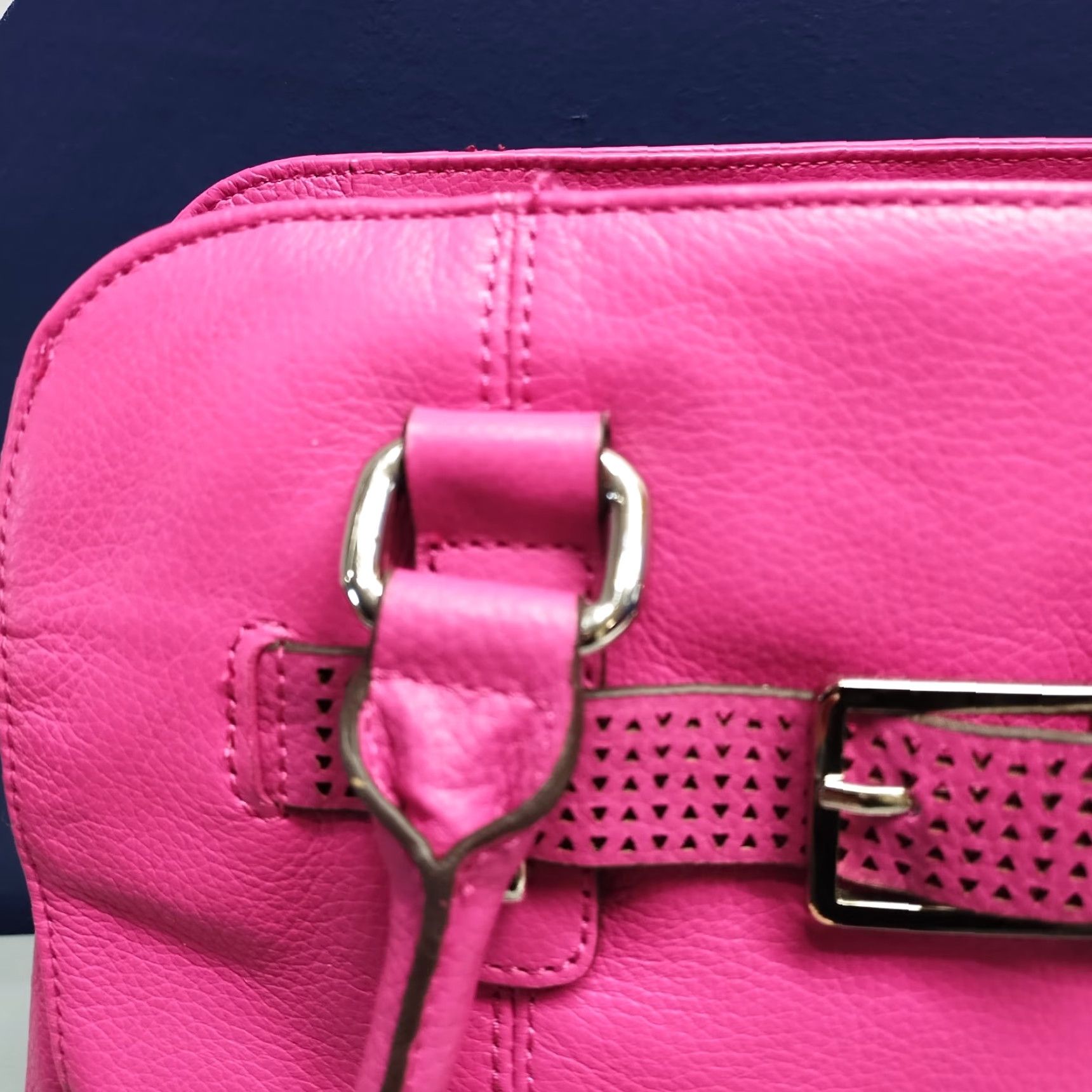 Doublet VINTAGE Tignanello Shoulder Bag Women Pink Solid Pebbled Lined Double Handle Size ONE SIZE - 7 Thumbnail