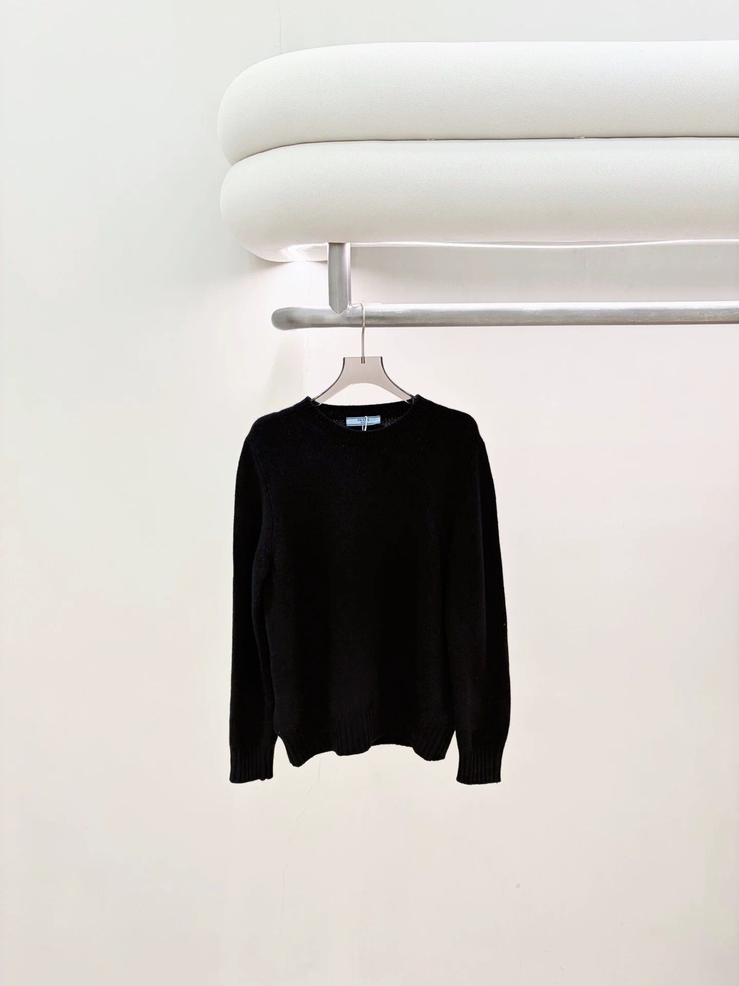 Prada Prada Black Crewneck Sweater 36 Used Size XS / US 0-2 / IT 36-38 - 2 Thumbnail