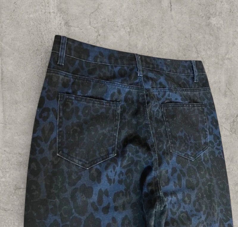 Japanese Brand Cool wide leg Japanese style jeans in leopard blue. Size L Size US 34 / EU 50 - 4 Thumbnail