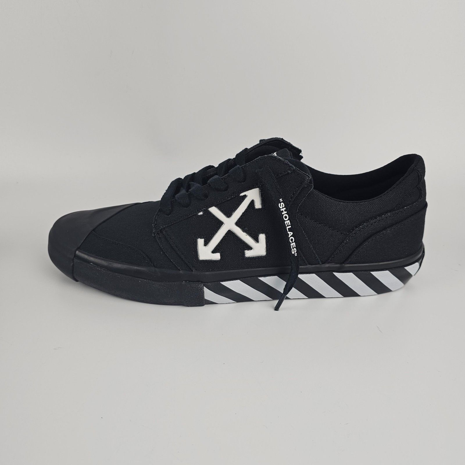 Off-White OFF-WHITE Vulcanized Black Sneakers New & Authentic (Men's s Size US 9 / EU 42 - 8 Thumbnail