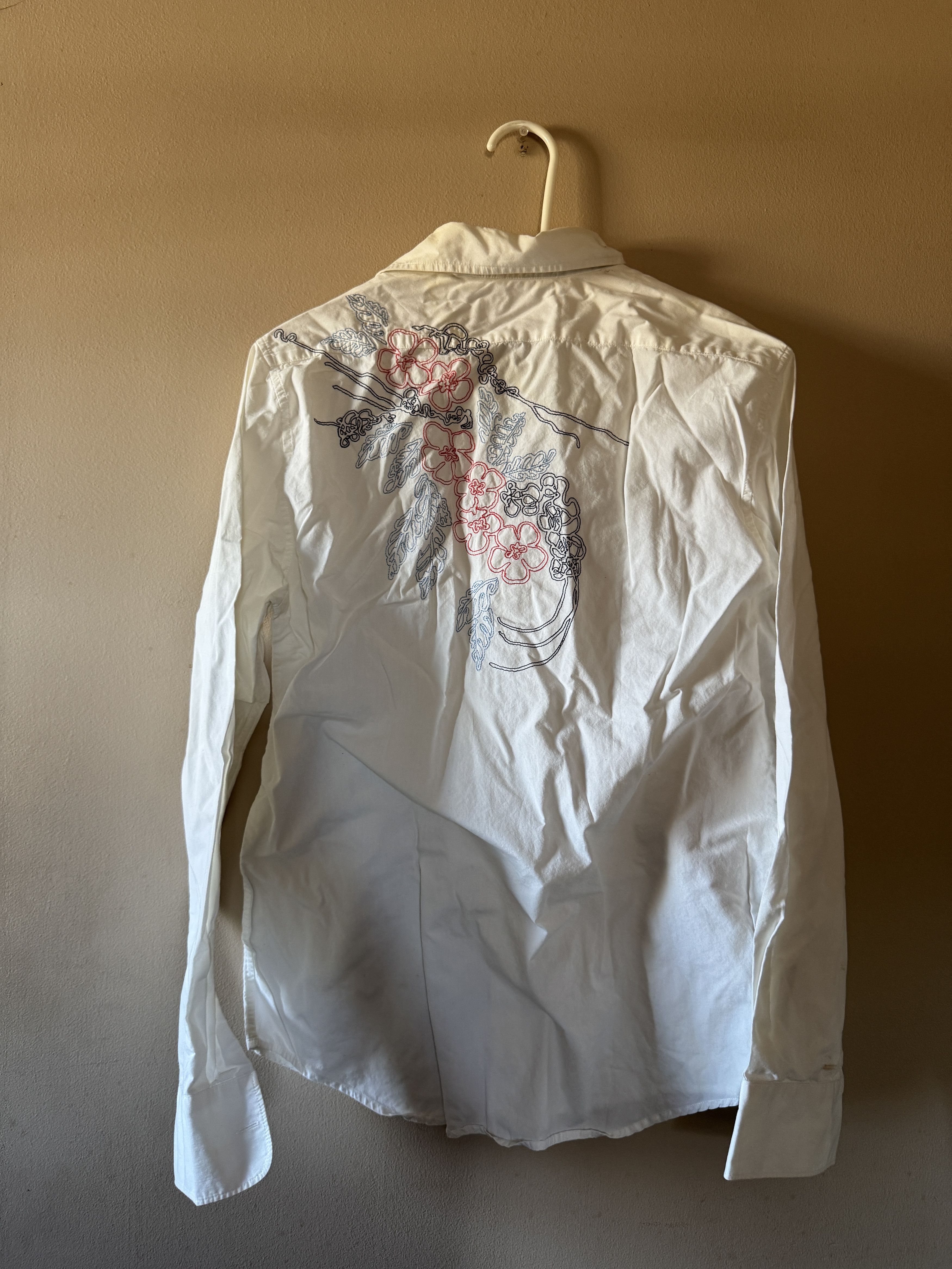 Express White shirt with floral back embroidery Size US S / EU 44-46 / 1 - 1 Thumbnail