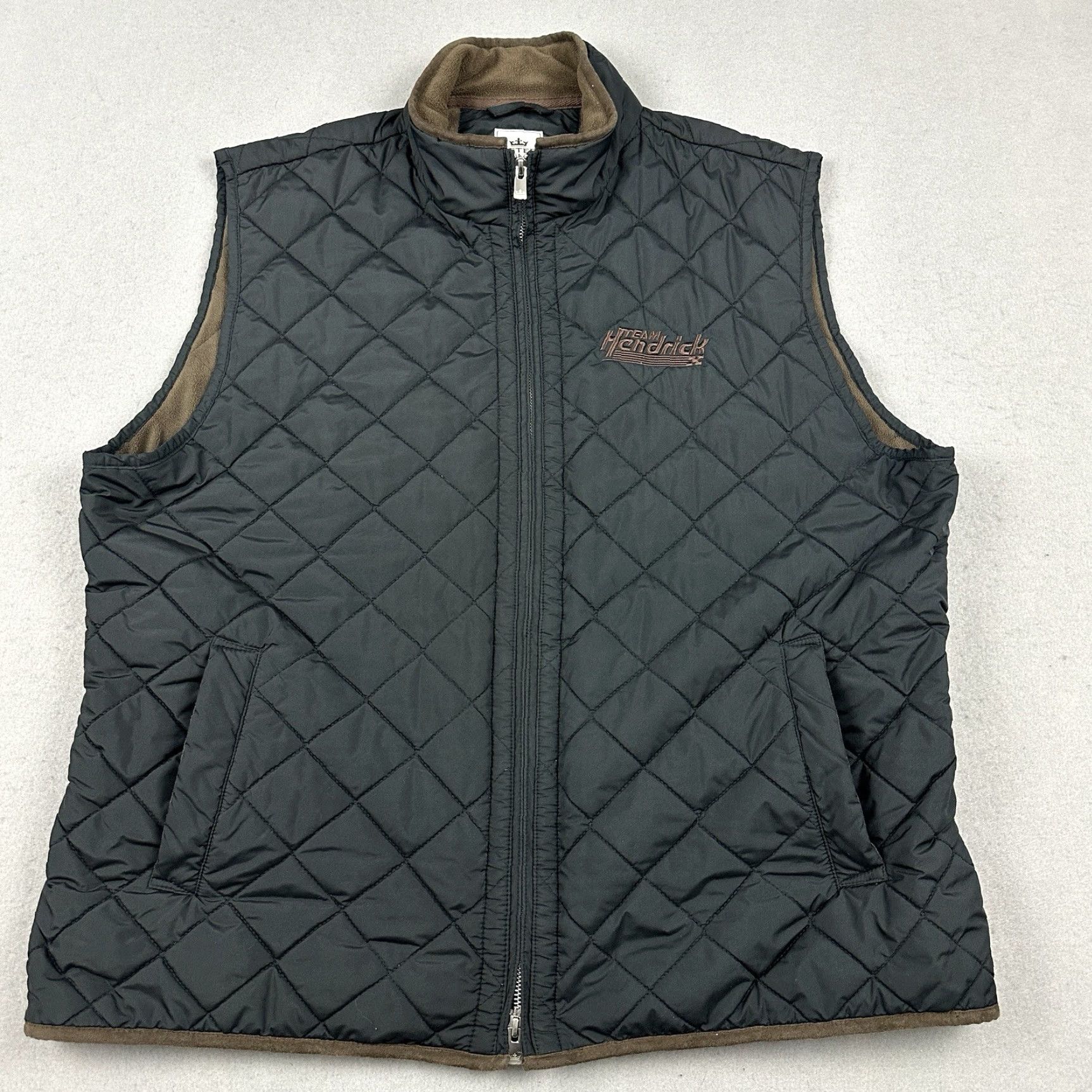 Peter Millar Peter Millar Vest Men 2XL Black Zip Sleeveless Jacket Logo Embroidered Windbreaker Golf Medieval-? Size US XXL / EU 58 / 5 - 2 Thumbnail