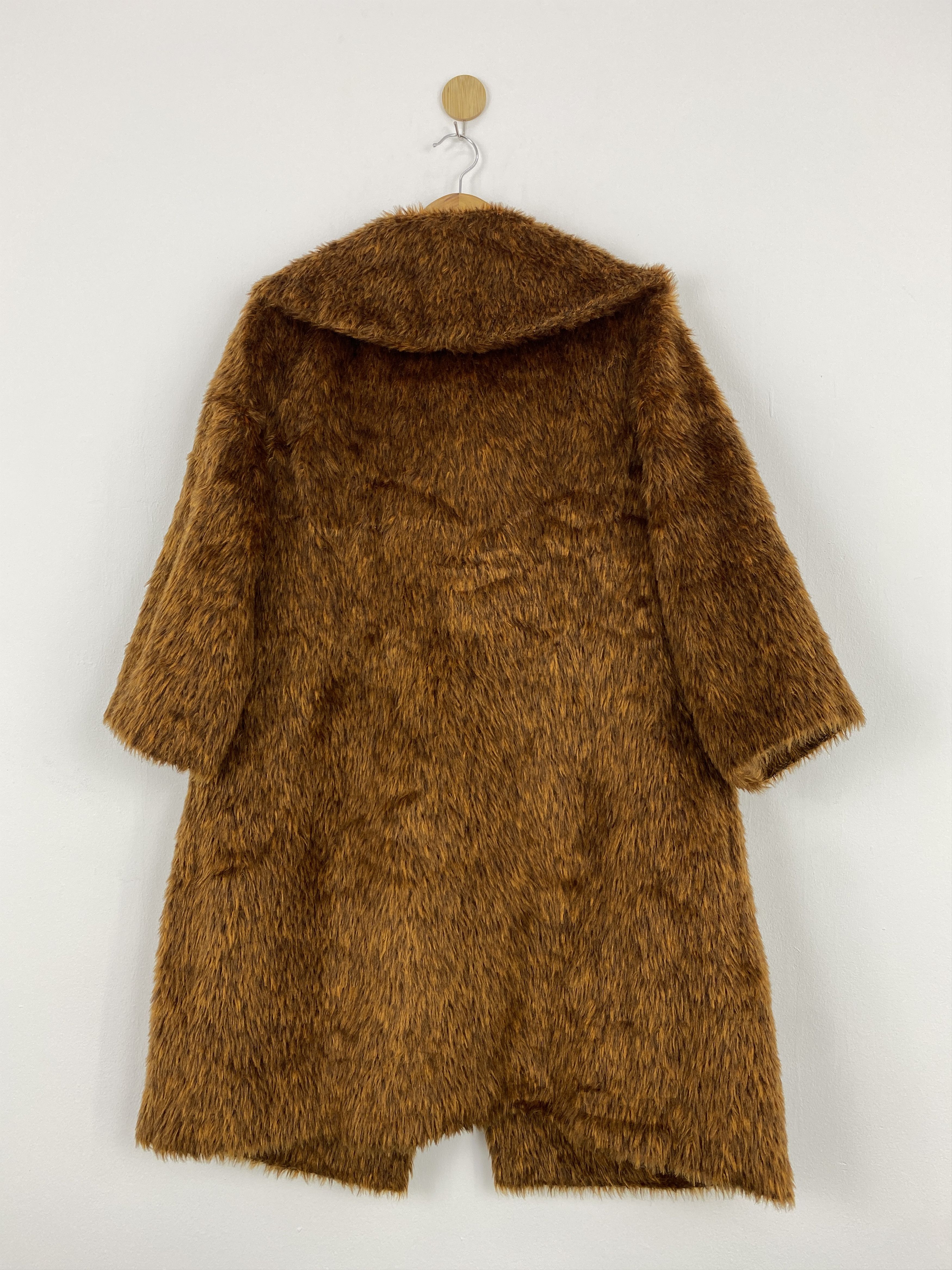 Japanese Brand Vintage Japanese Brand Mitsuya Fur Coat Max Mara Style J1730 Size US L / EU 52-54 / 3 - 8 Thumbnail