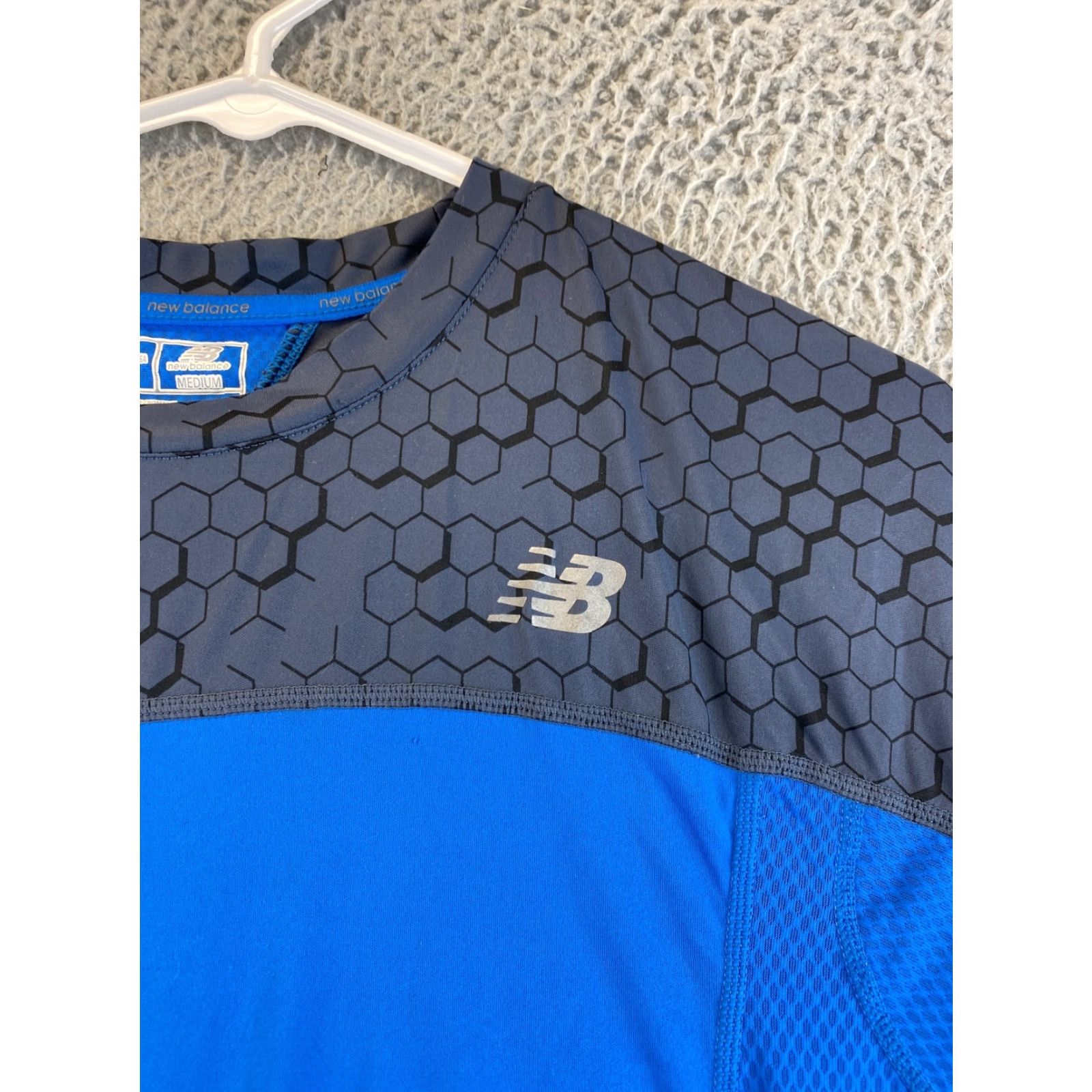 New Balance NEW BALANCE Shirt Adult M Blue Short Sleeve Gym Workout Mens 91-23 Blue Breathable Activewear Shirt Mens M Size US M / EU 48-50 / 2 - 3 Thumbnail
