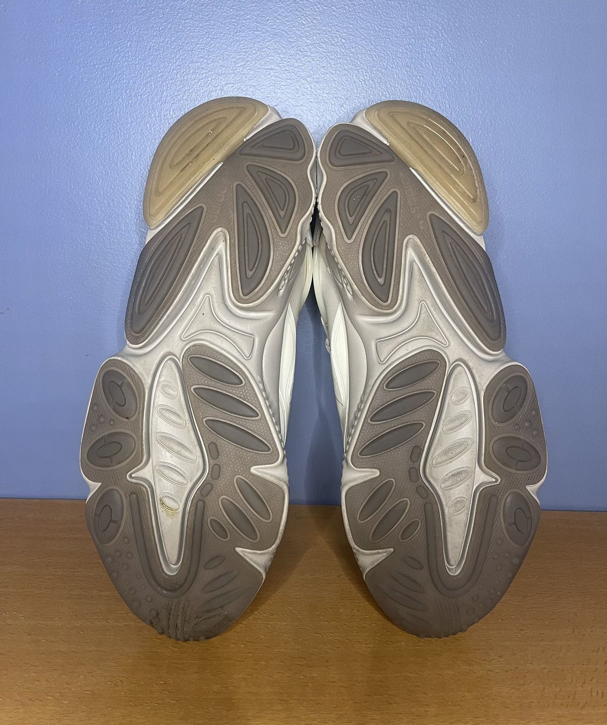 Adidas Adidas Ozweego Size US 11 / EU 44 - 7 Thumbnail