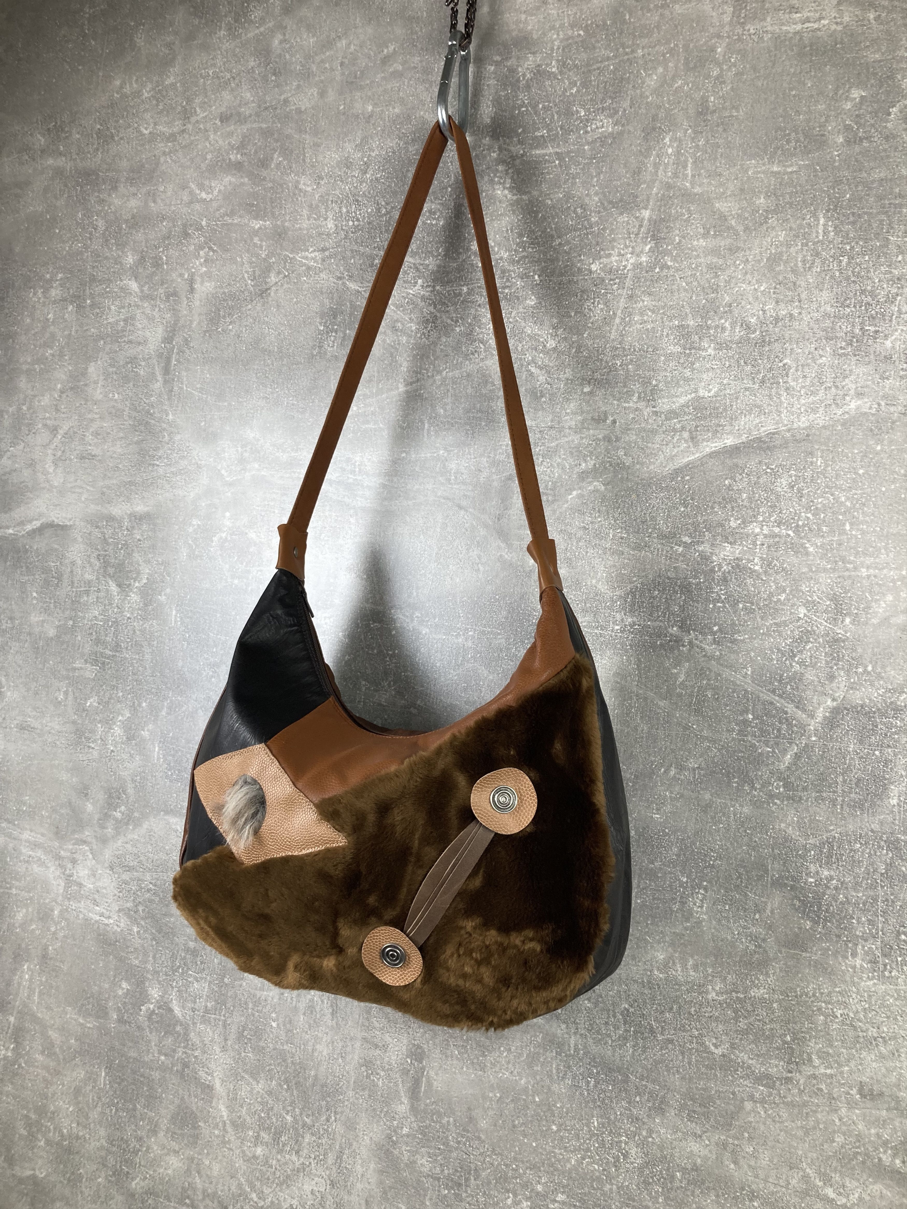 Genuine Leather Womens fluffy brown leather Y2K avant garde crossbody bag Size ONE SIZE - 2 Thumbnail