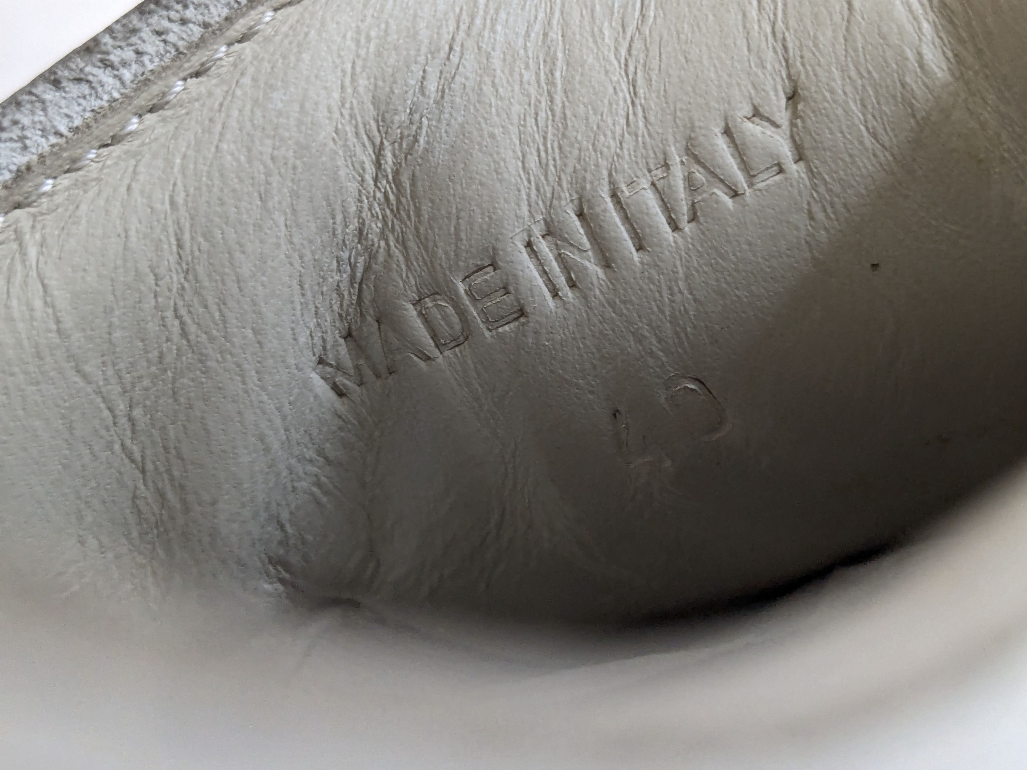Maison Margiela Maison Margiela GAT Replica White Gray 7 40 Low Suede Size US 7 / EU 40 - 7 Thumbnail