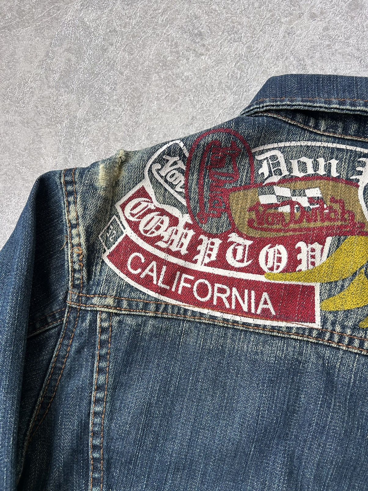 Von Dutch 00s Von Dutch Tattoo Distressed Denim Button Jacket Y2K Size S / US 4 / IT 40 - 8 Thumbnail