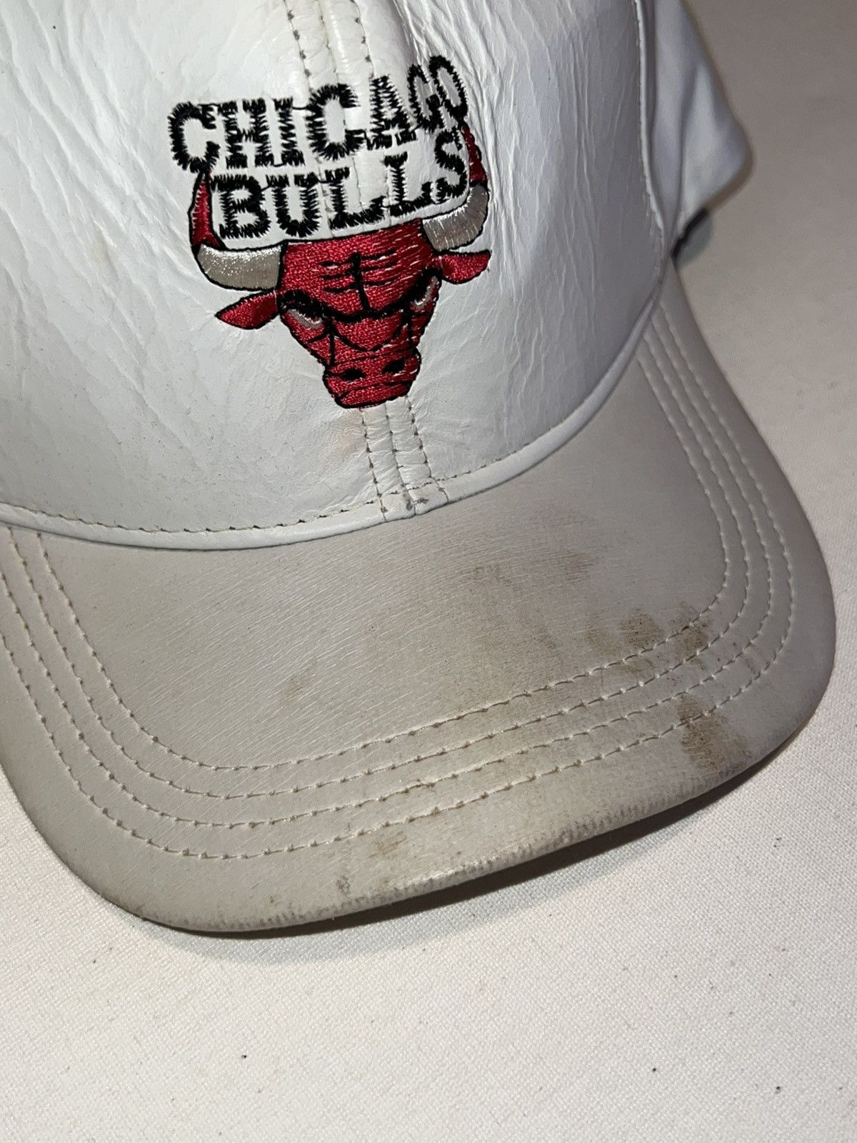 Vintage 90’s 2000’s Y2K VTG Vintage Chicago Bulls NBA Leather Hat Size ONE SIZE - 3 Thumbnail