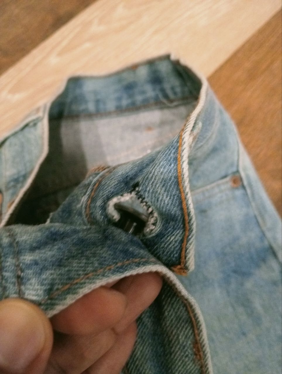 Levi's Vintage Clothing VINTAGE LEVIS 501 JEANS - SIZE 31 Size US 31 - 8 Thumbnail