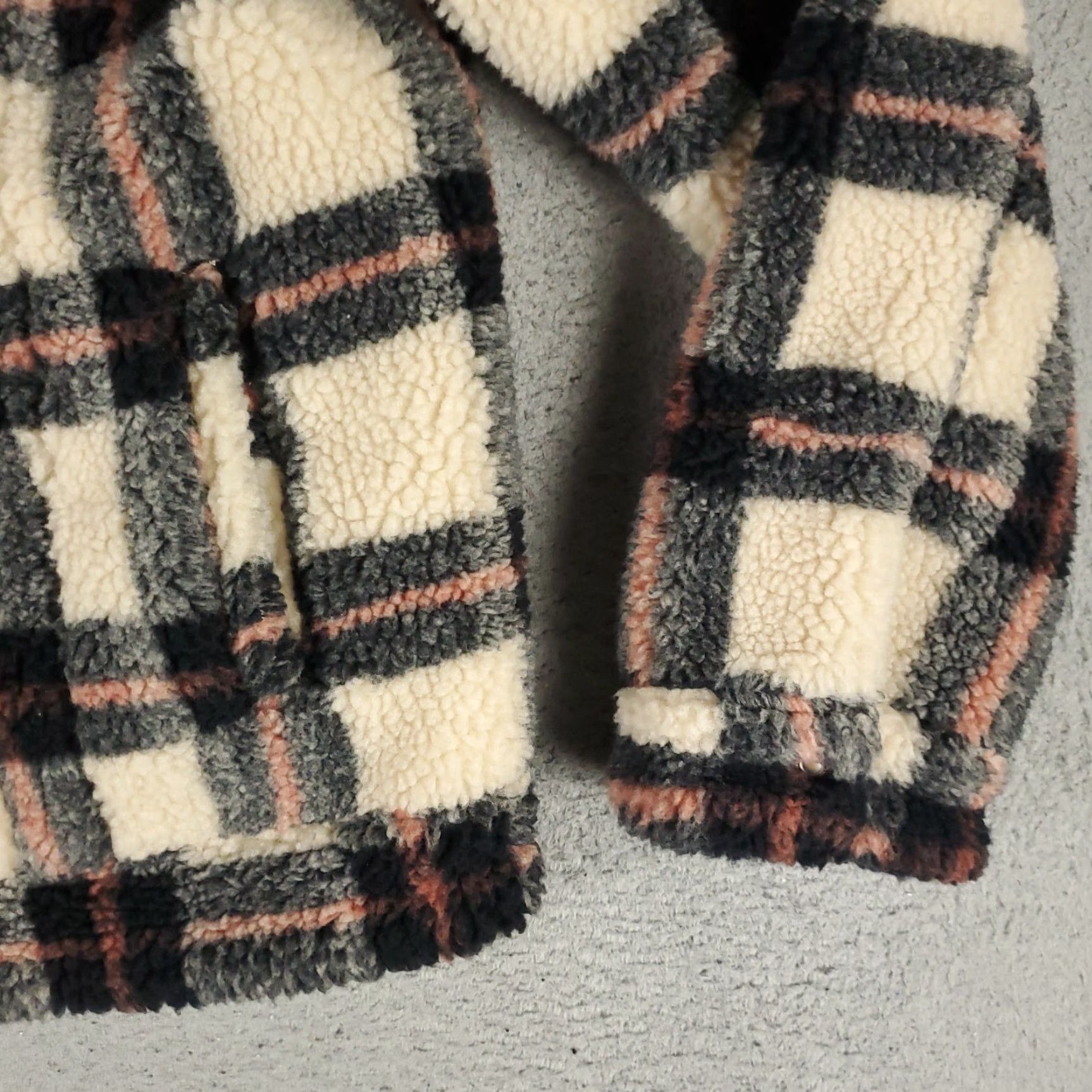 Levi's Levi's Jacket Womens Size Small Beige Plaid Fleece Sherpa Bomber Coat Short Regular Classic Modern American Size S / US 4 / IT 40 - 5 Thumbnail
